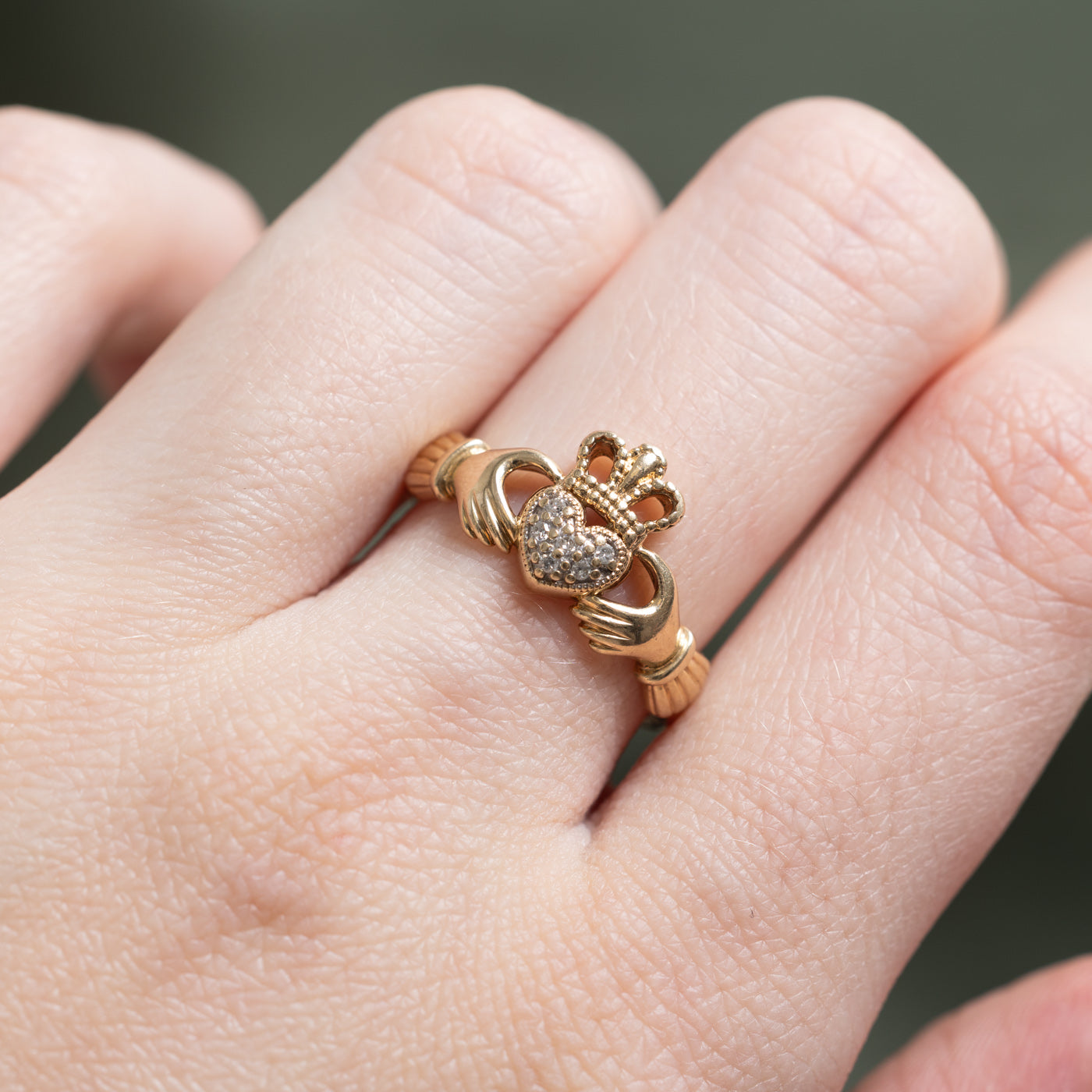Cluster Diamond Claddagh Ring | 0.03ctw | SZ 6.5