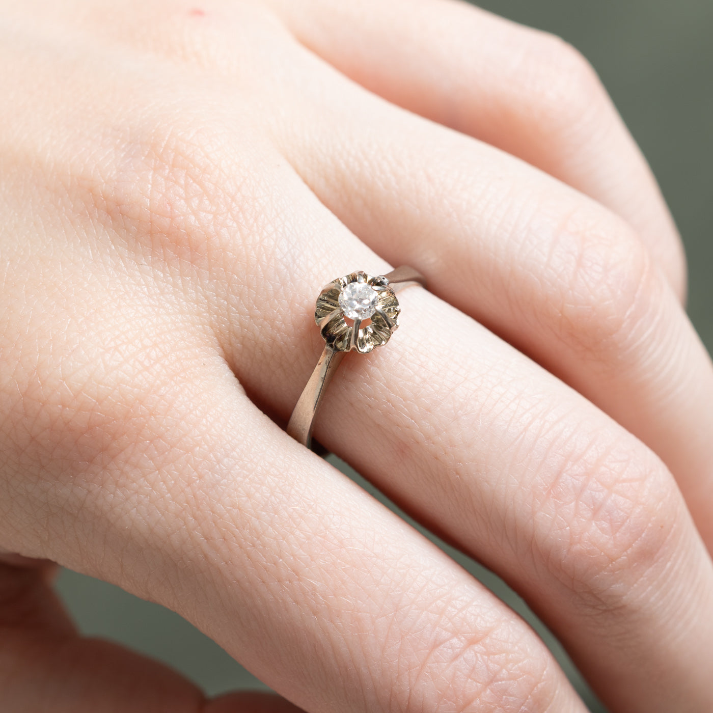 Vintage Belcher Set Diamond Engagement Ring | 0.20ct | SZ 7.75