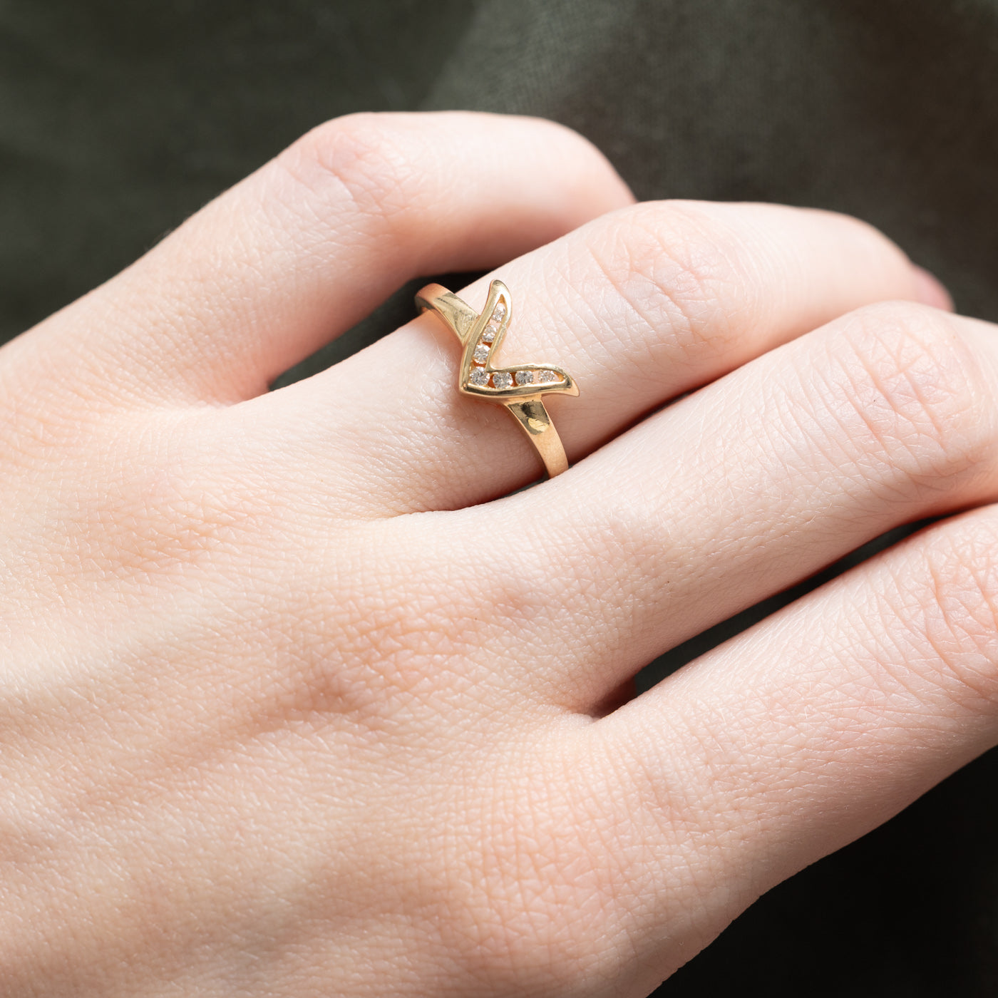 Diamond V Shaped Ring | 0.026ctw | SZ 5.25
