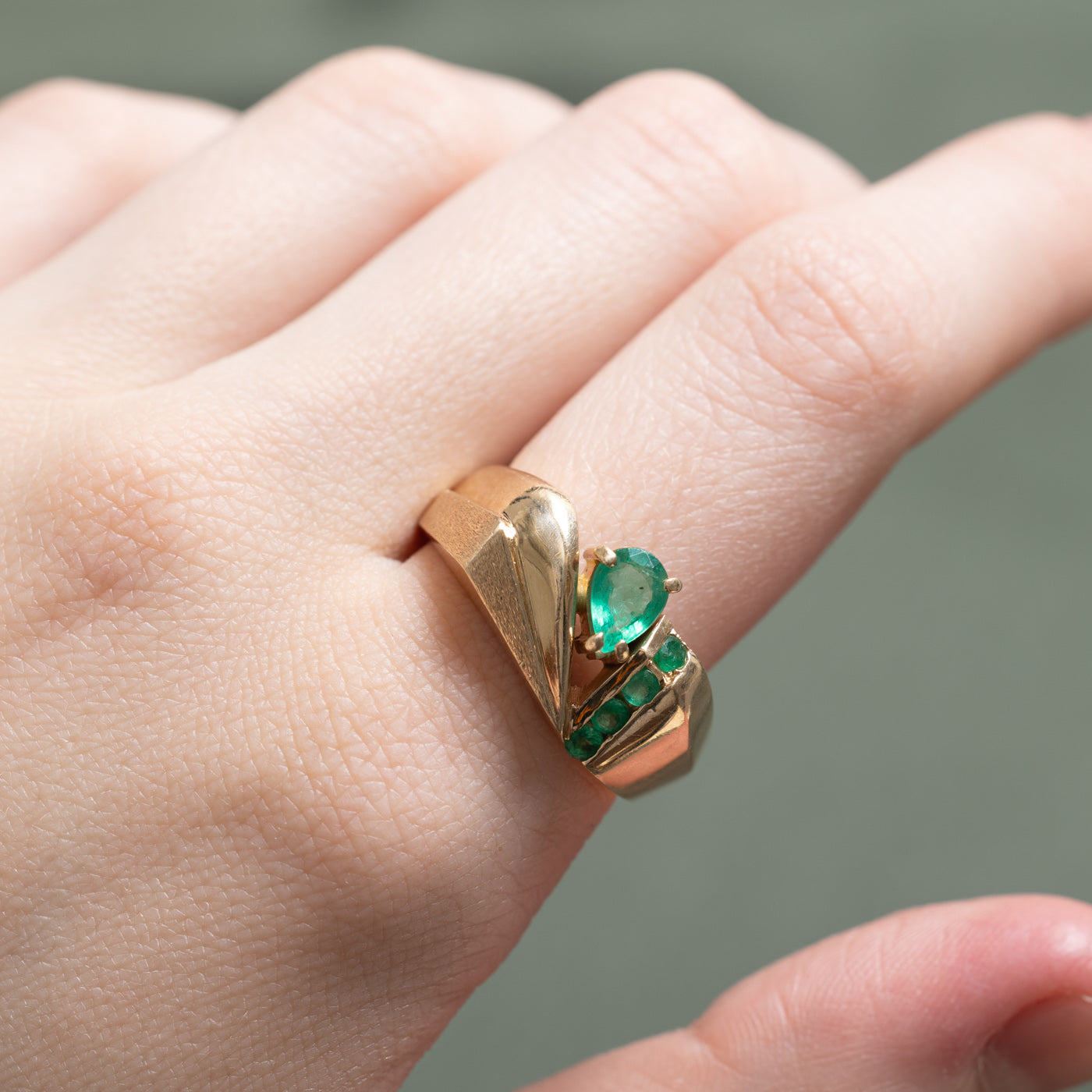 Bague cocktail émeraude | 0,87 ct | Taille 10,75