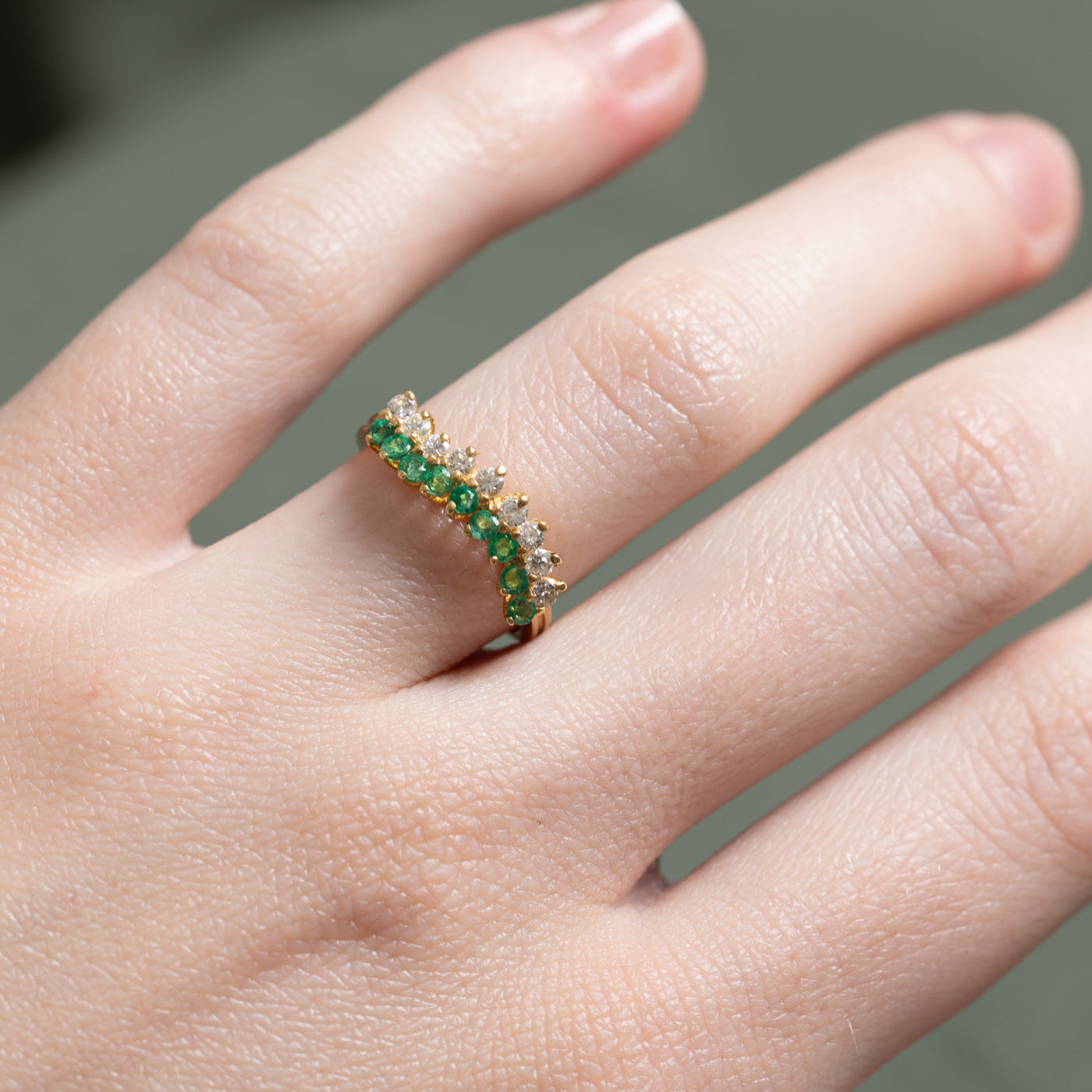 Diamond & Emerald Wave Ring | 0.20ctw, 0.14ctw | SZ 5