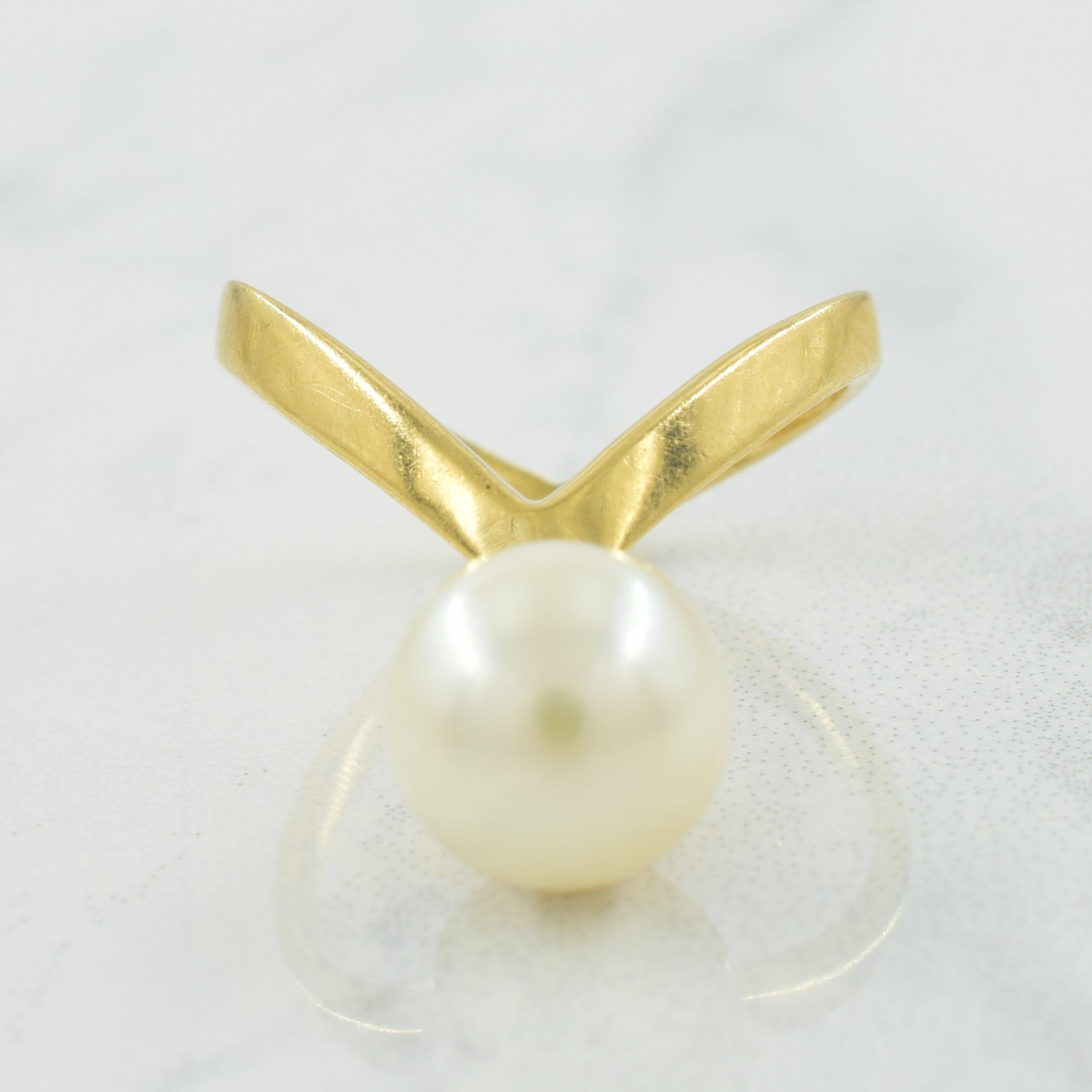 Chevron Pearl Ring | 4.20ct | SZ 3.75 |