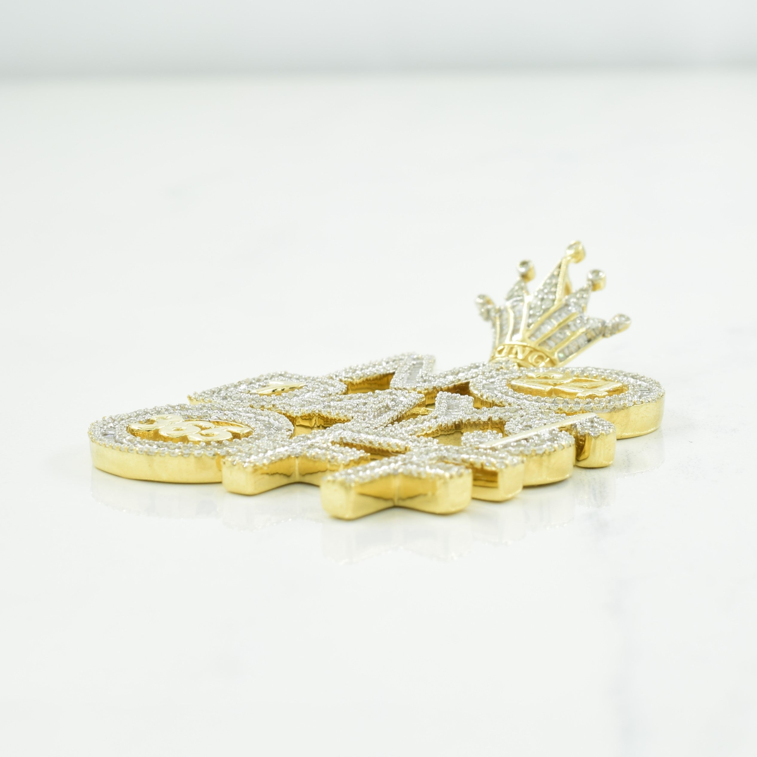 Pendentif en diamant « Pas de jours de repos » | 3,50 ct |