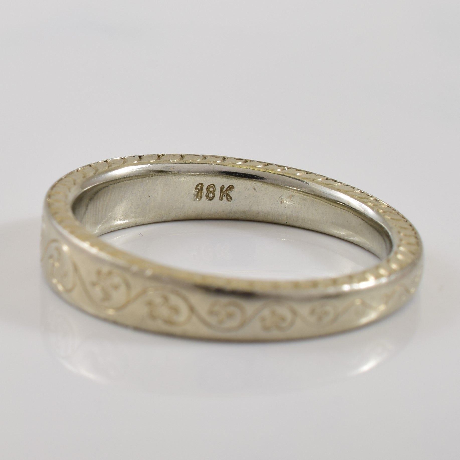 18k White Gold Patterned Ring | SZ 6.75 |