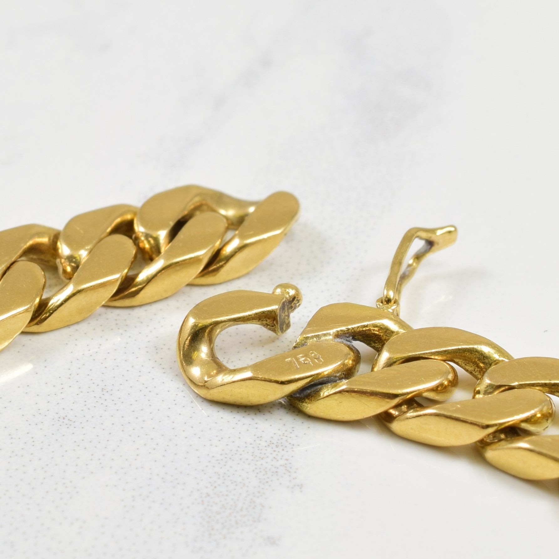 18k Yellow Gold Curb Link Bracelet | 7" |