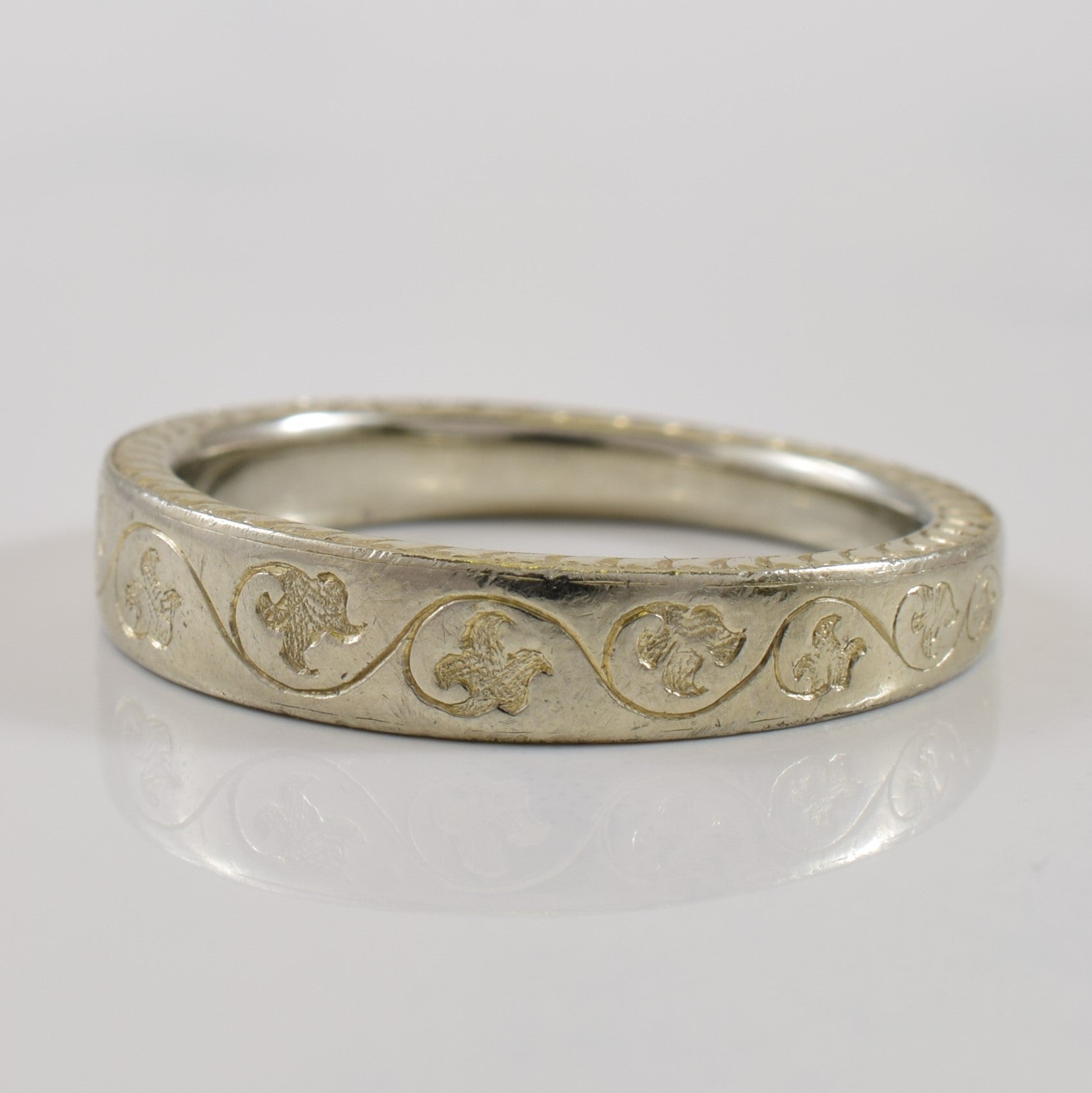 18k White Gold Patterned Ring | SZ 6.75 |