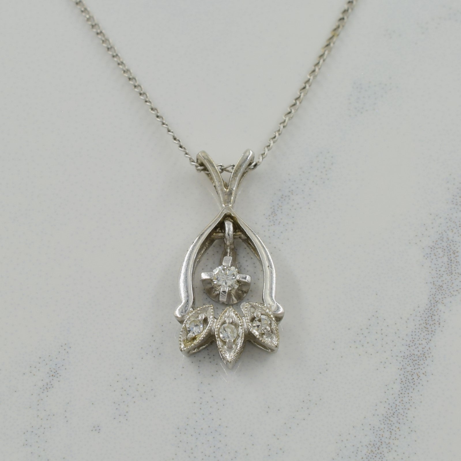 Floating Diamond Pendant Necklace | 0.07ctw | 16.5" |
