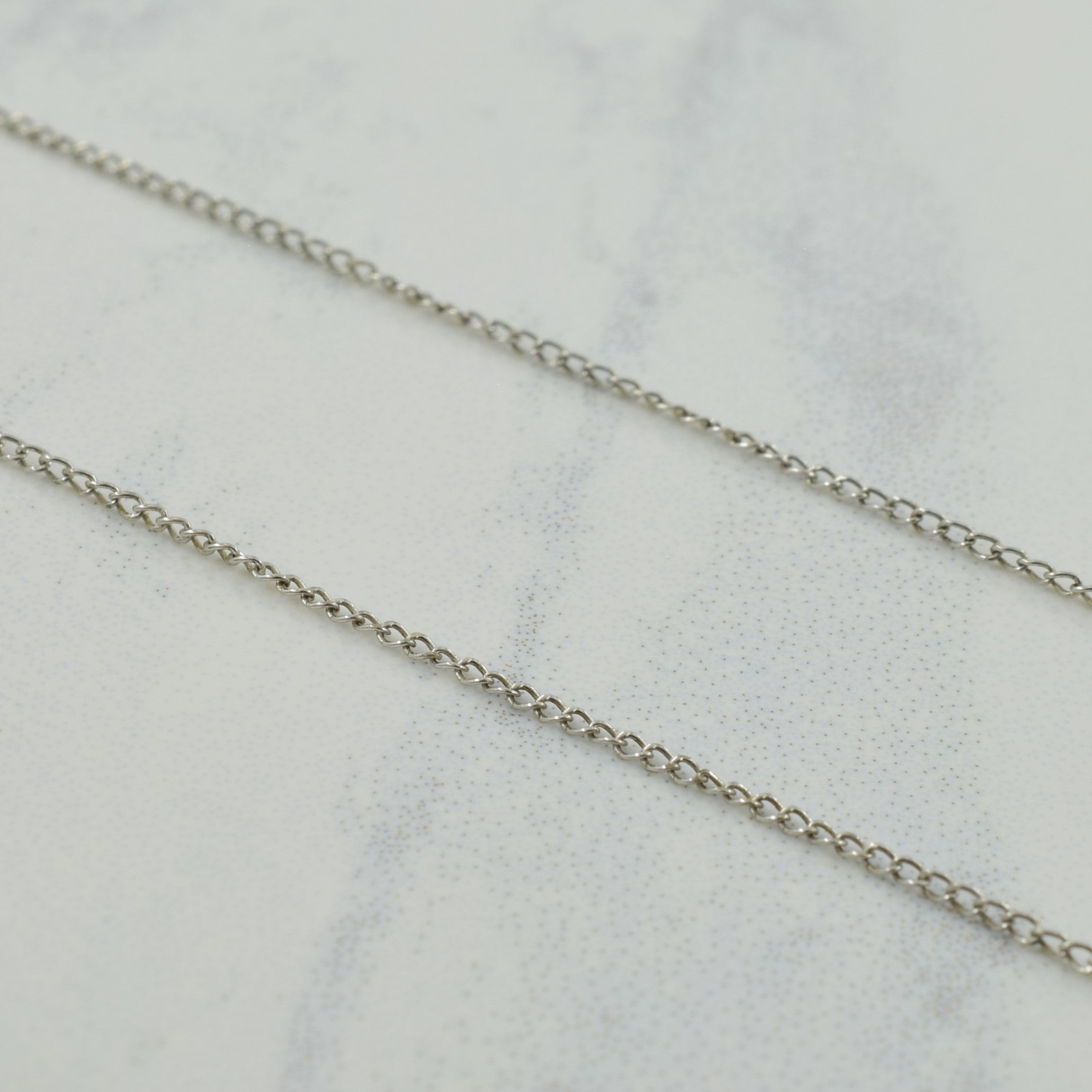 Floating Diamond Pendant Necklace | 0.07ctw | 16.5" |