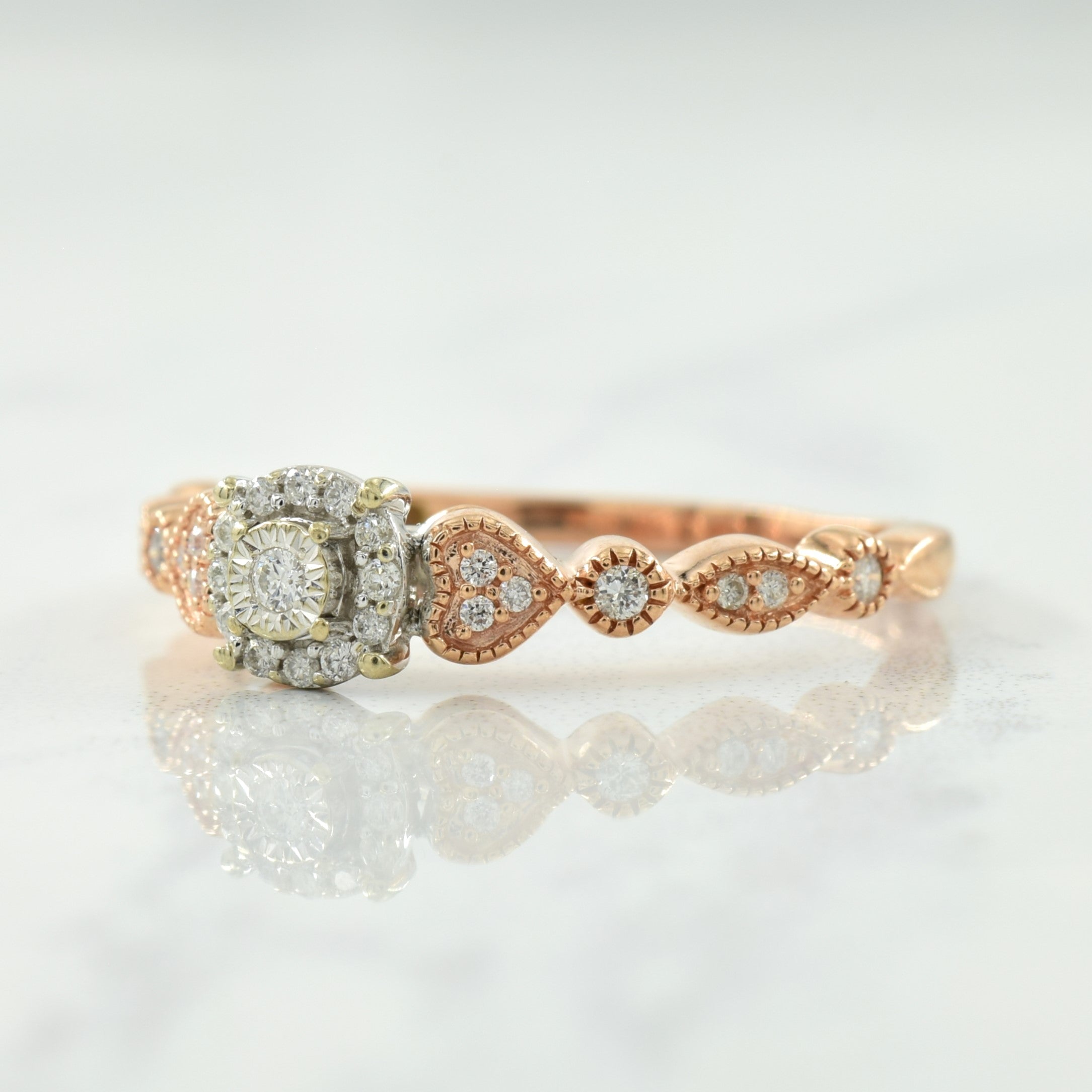 Bague en or rose et blanc sertie de diamants | 0,20 ct | Taille 8,75 |