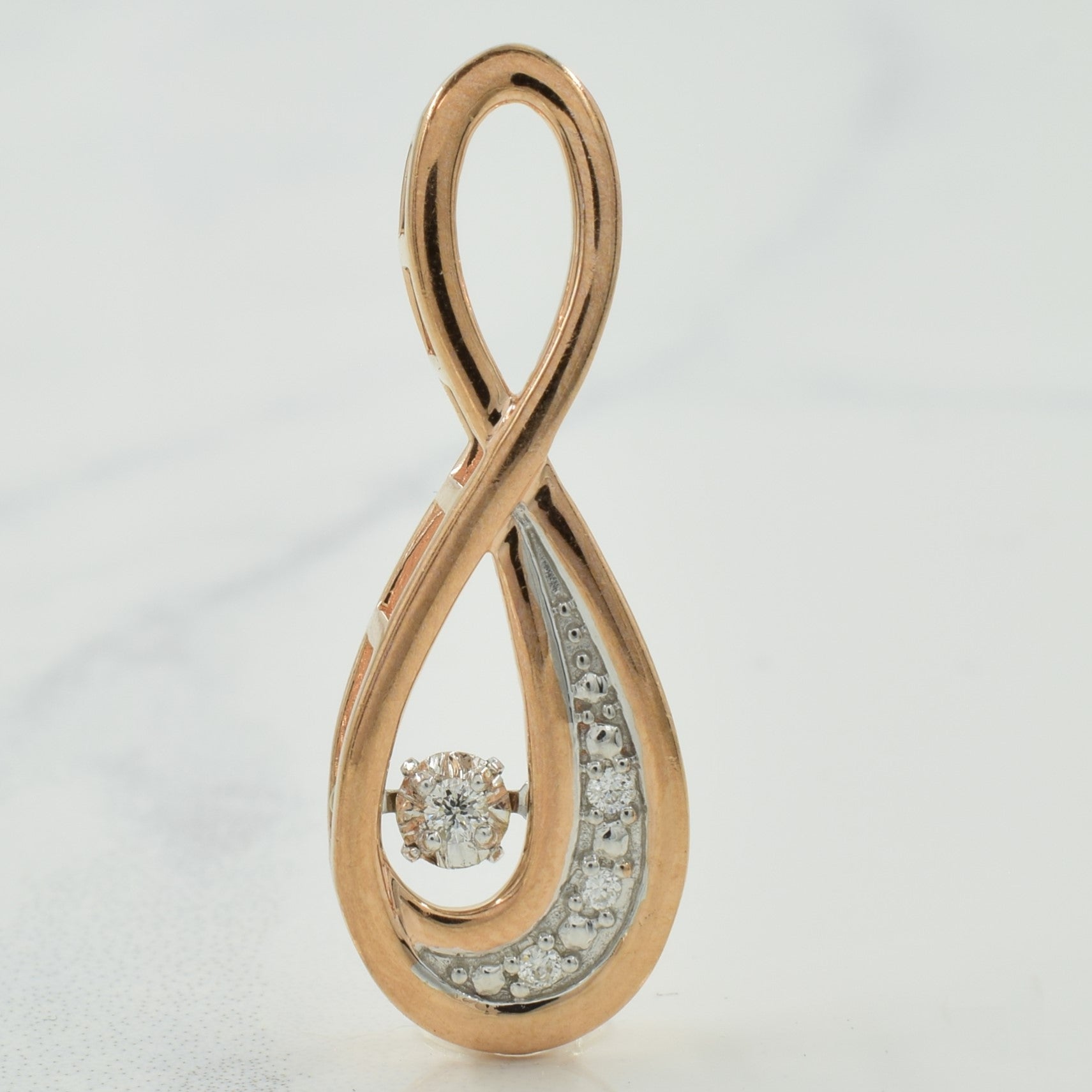 Pendentif Infini en Diamants | 0,05 ct |