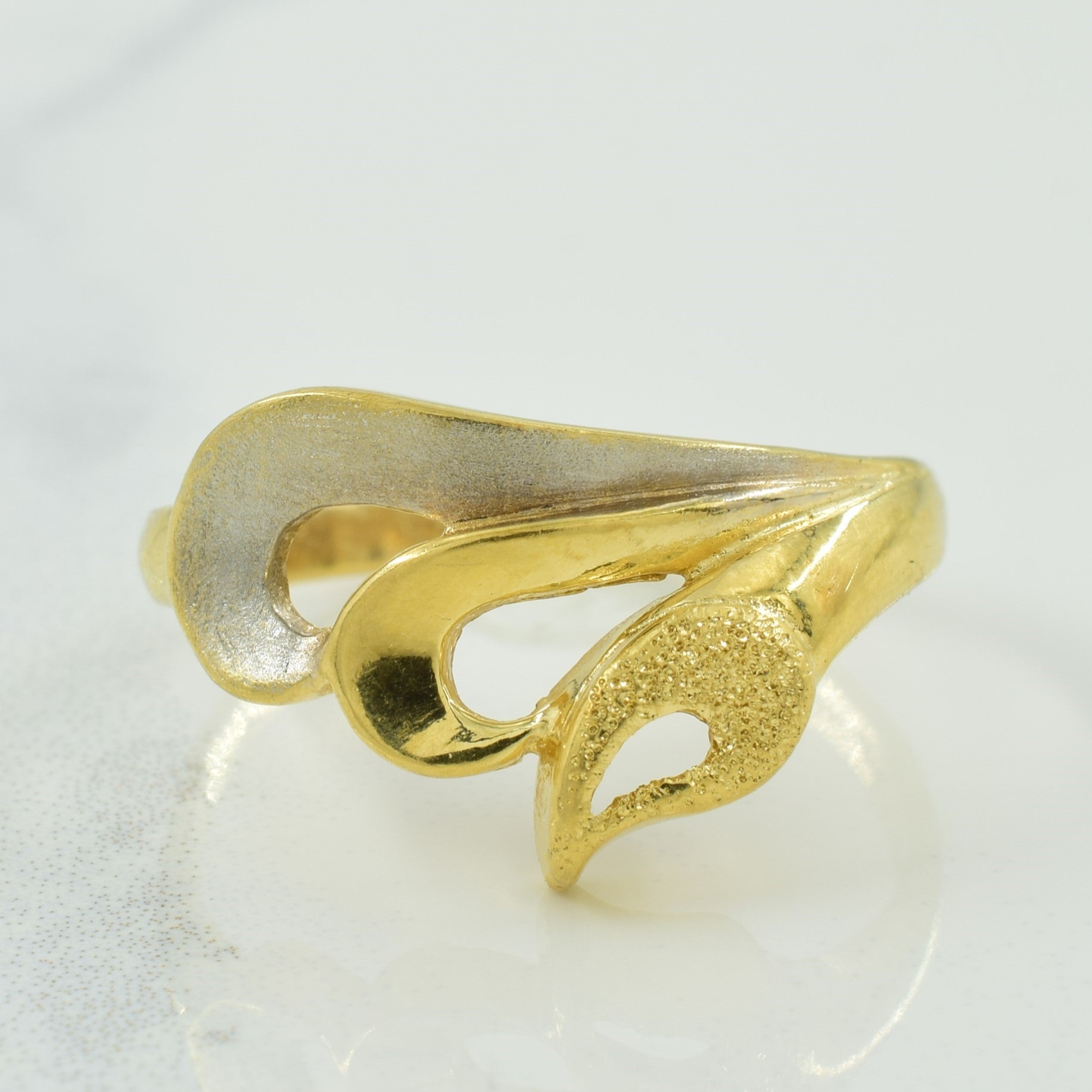 18k Two Tone Gold Ring | SZ 8.5 |