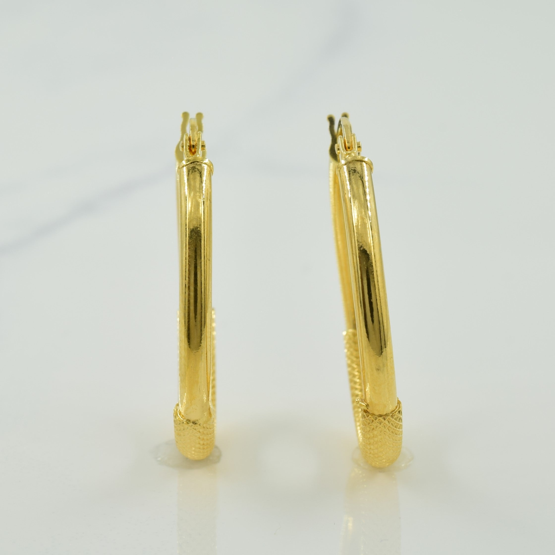 18k Yellow Gold Textured Earrings |