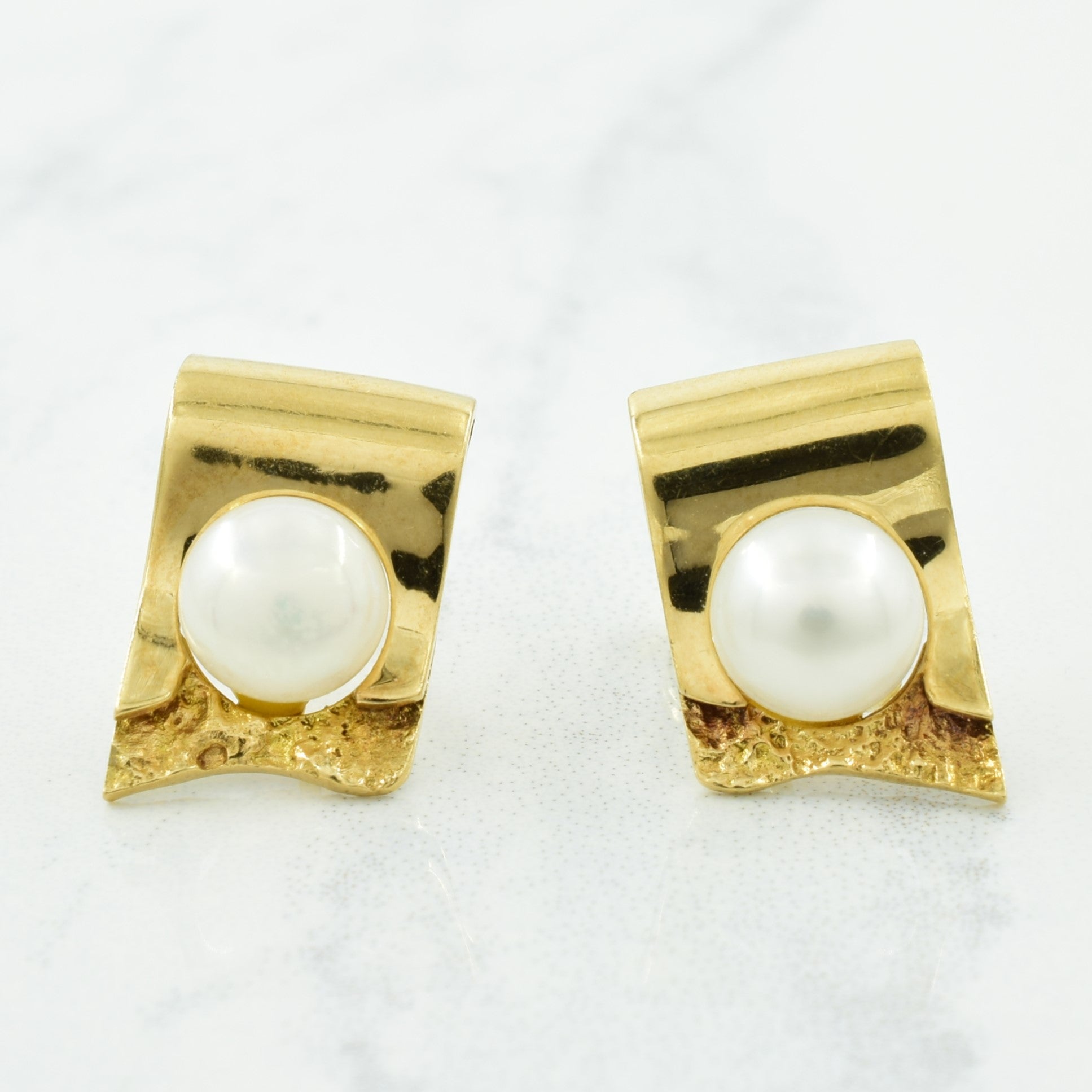 Pearl Stud Earrings | 3.20ctw |