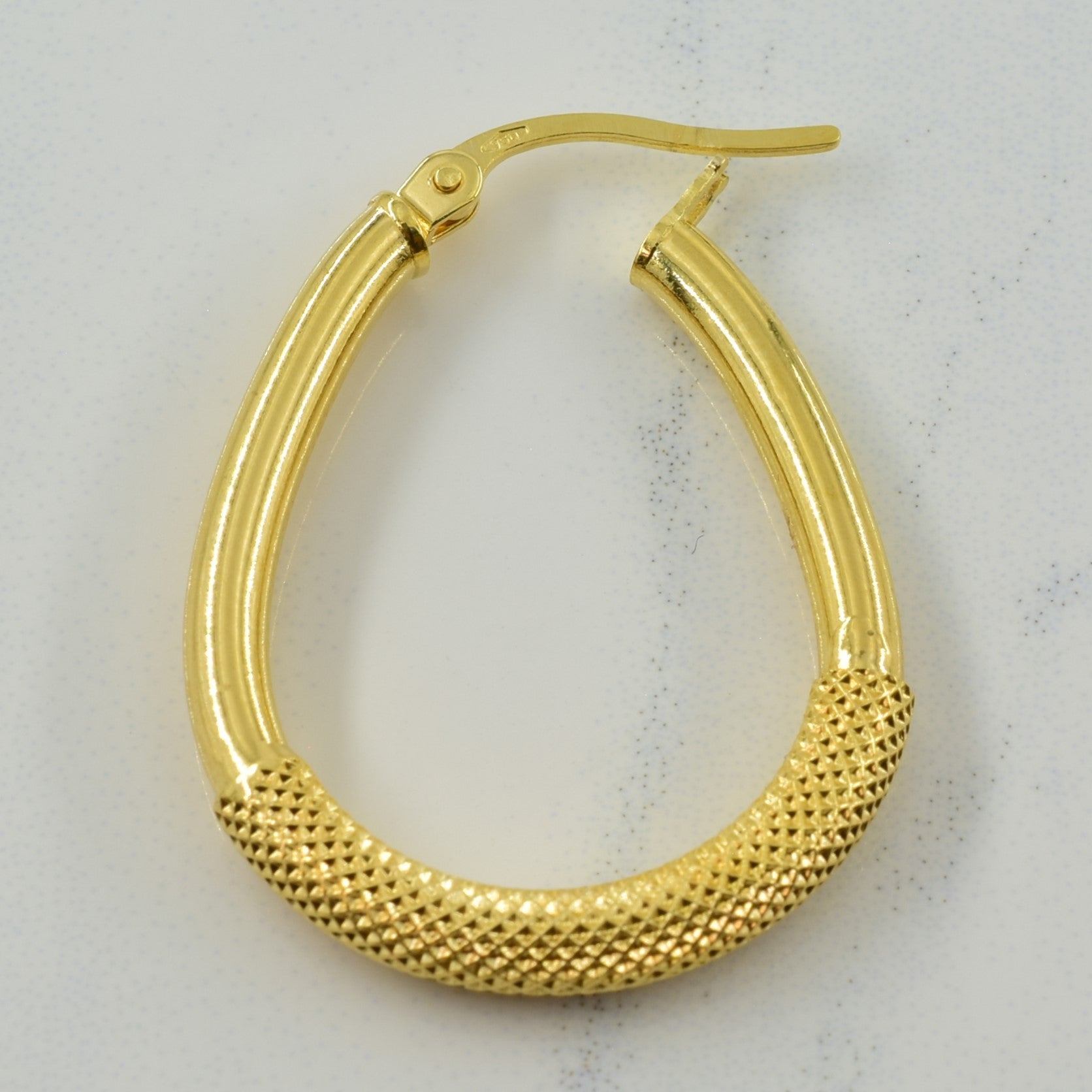 18k Yellow Gold Textured Earrings |