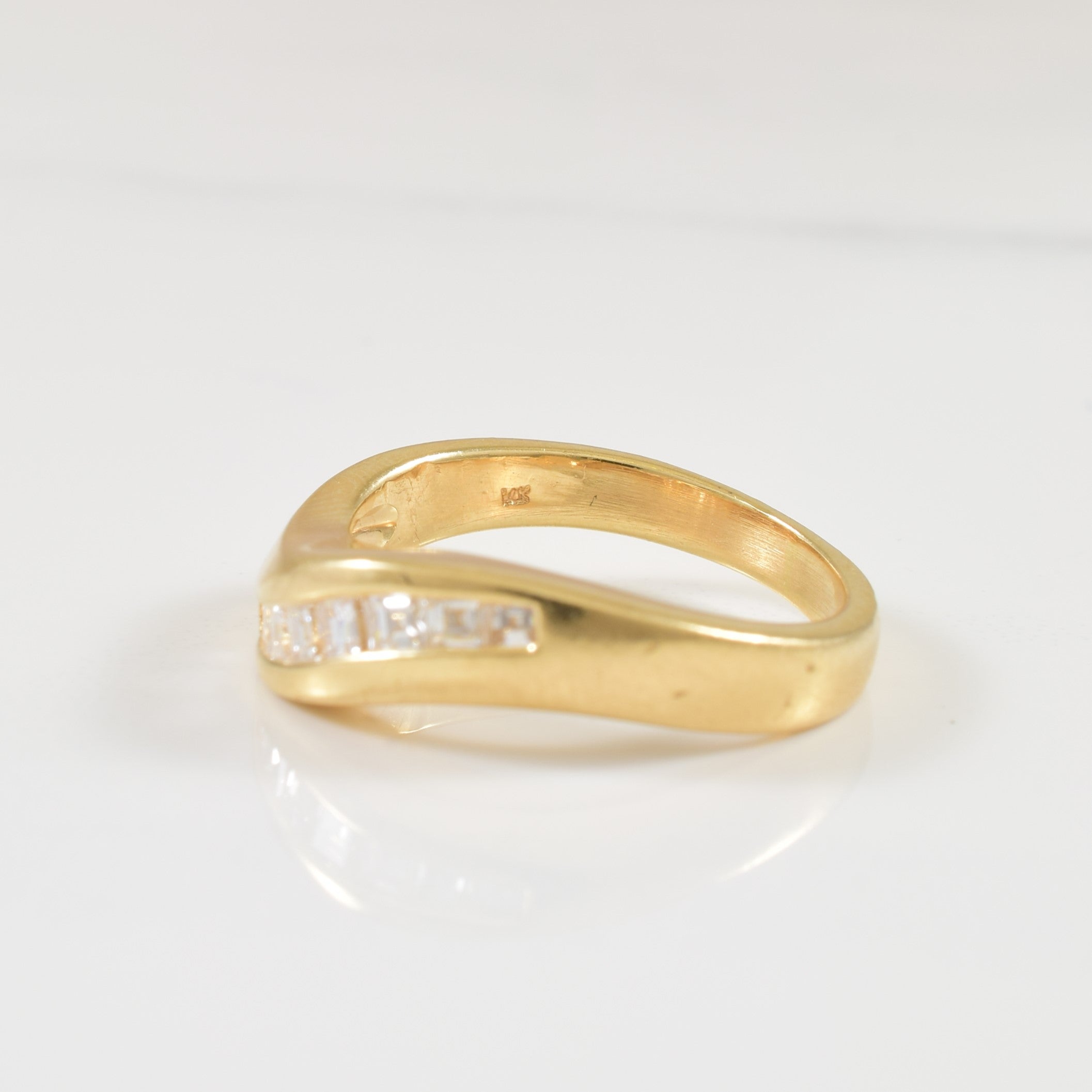 Channel Set Diamond Wave Ring | 0.24ctw | SZ 5.25 |