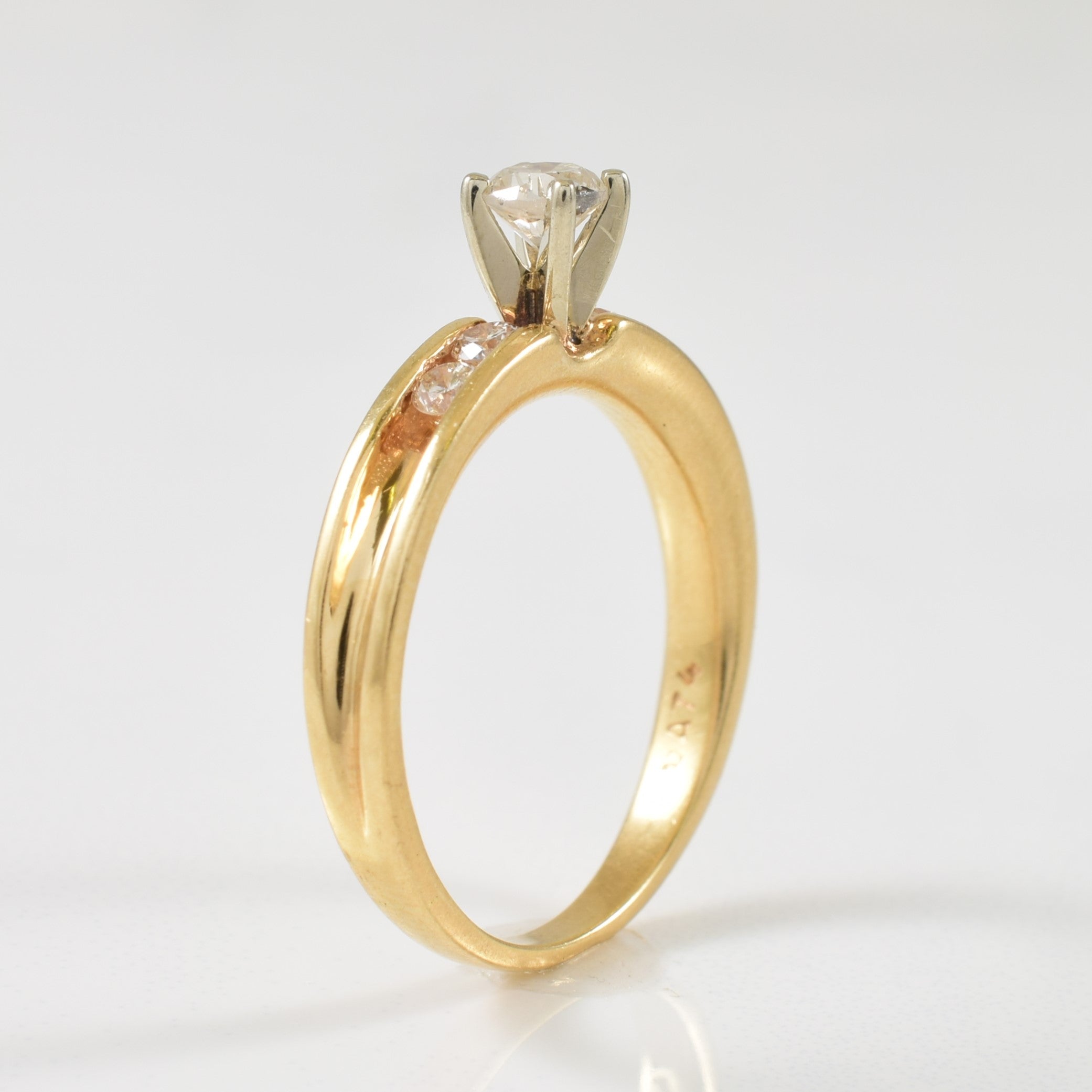 Solitaire Diamond & Channel Set Diamond Ring | 0.32ctw | SZ 5.5 |
