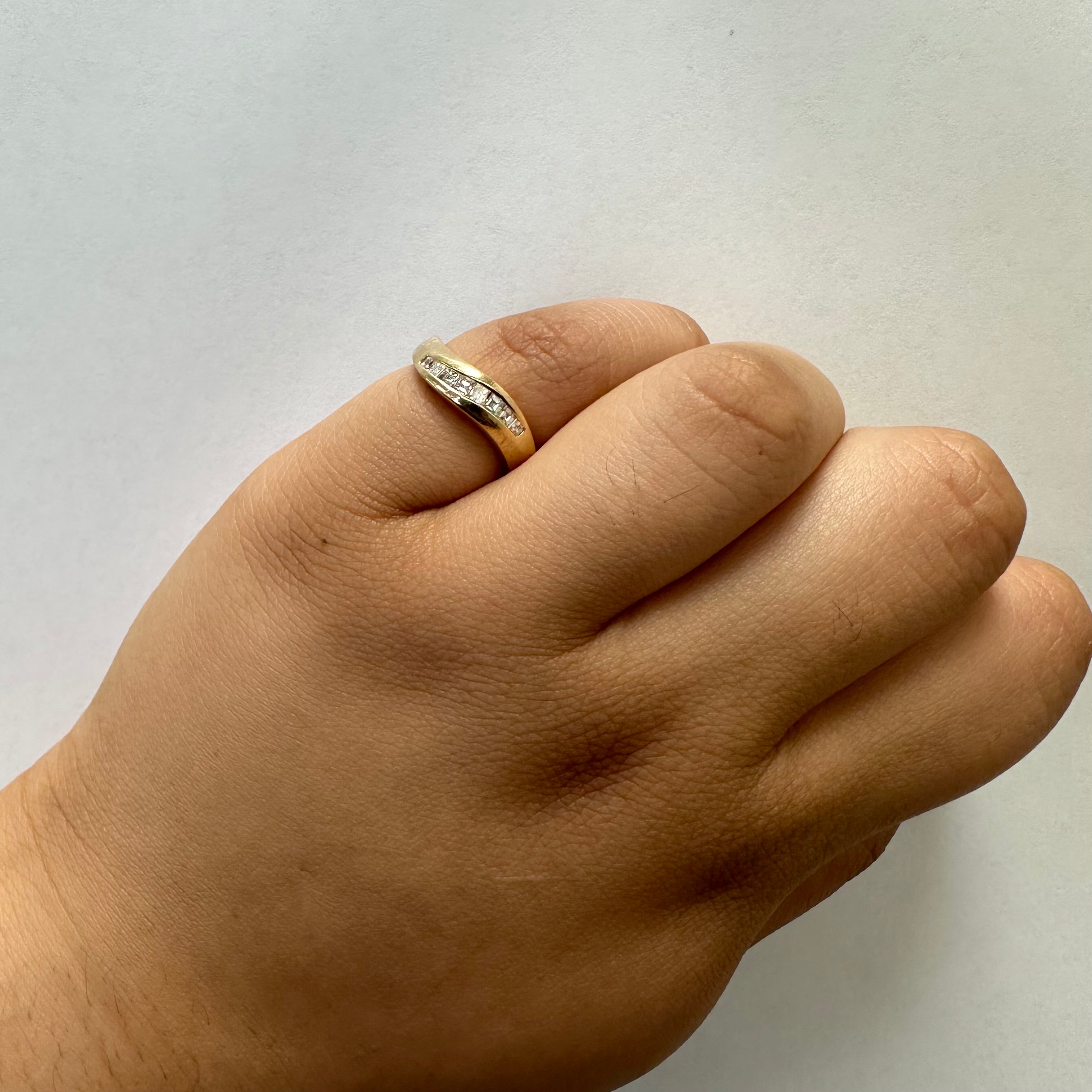 Bague Wave sertie de diamants en canal | 0,24 ct | Taille 5,25 |
