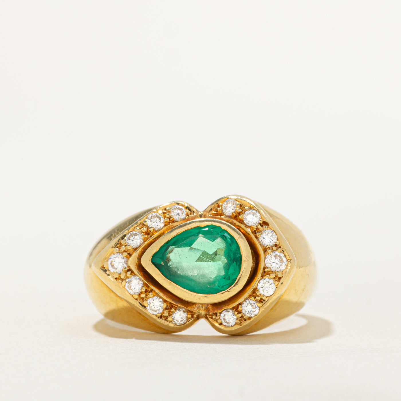 Bezel Set Pear Cut Emerald & Diamond Ring | 0.30ctw | SZ 9.5 |