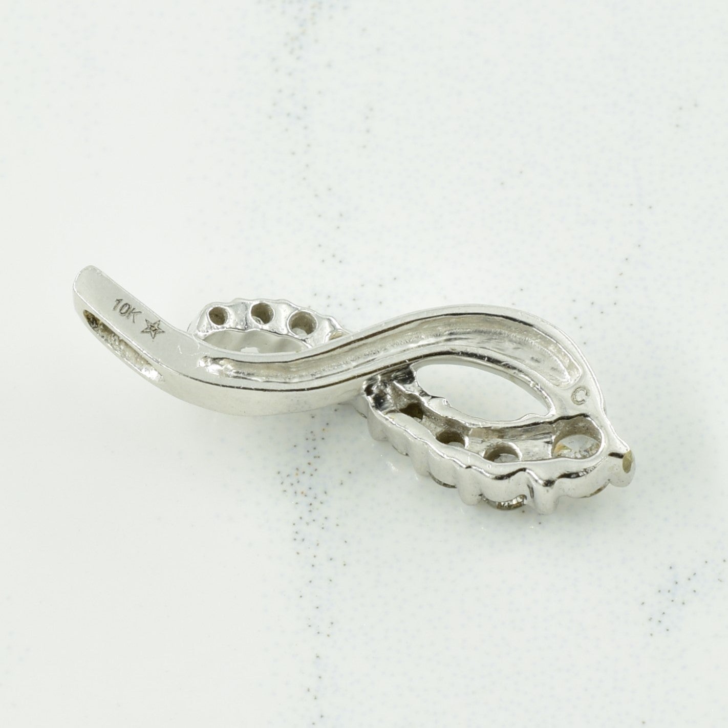 Infinity Diamond Pendant | 0.18ctw |