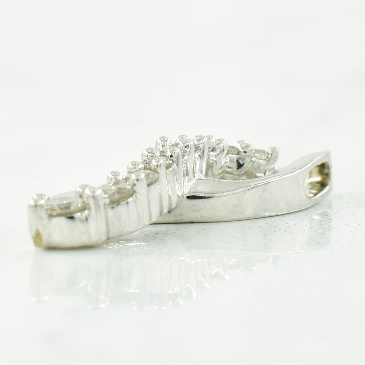 Infinity Diamond Pendant | 0.18ctw |