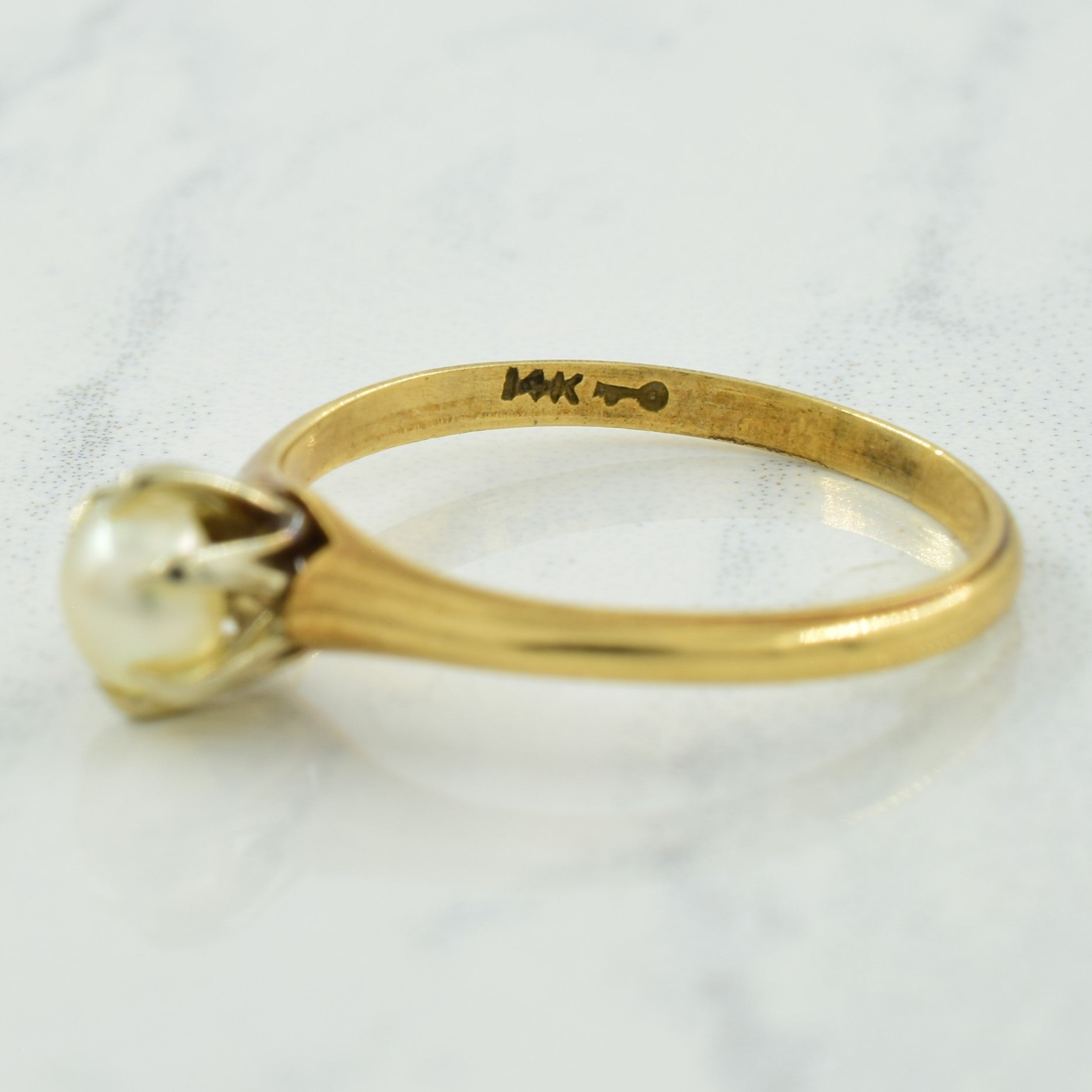 Pearl Ring | 0.40ct | SZ 5.5 |