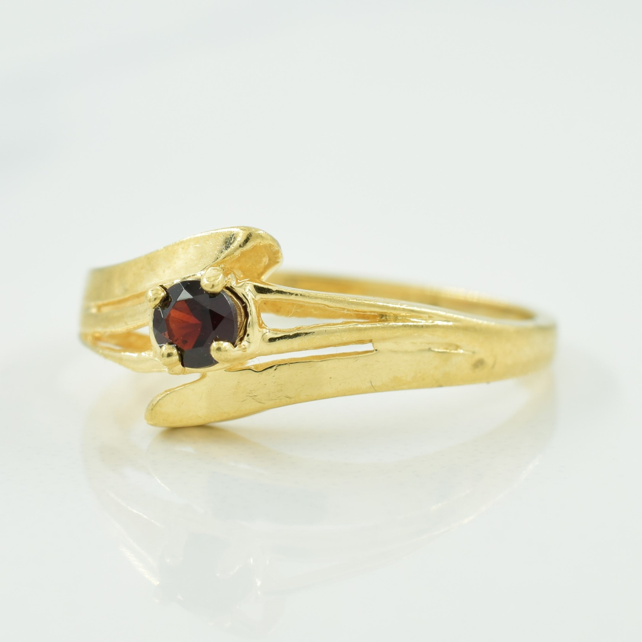 Garnet Bypass Ring | 0.10ct | SZ 6 |