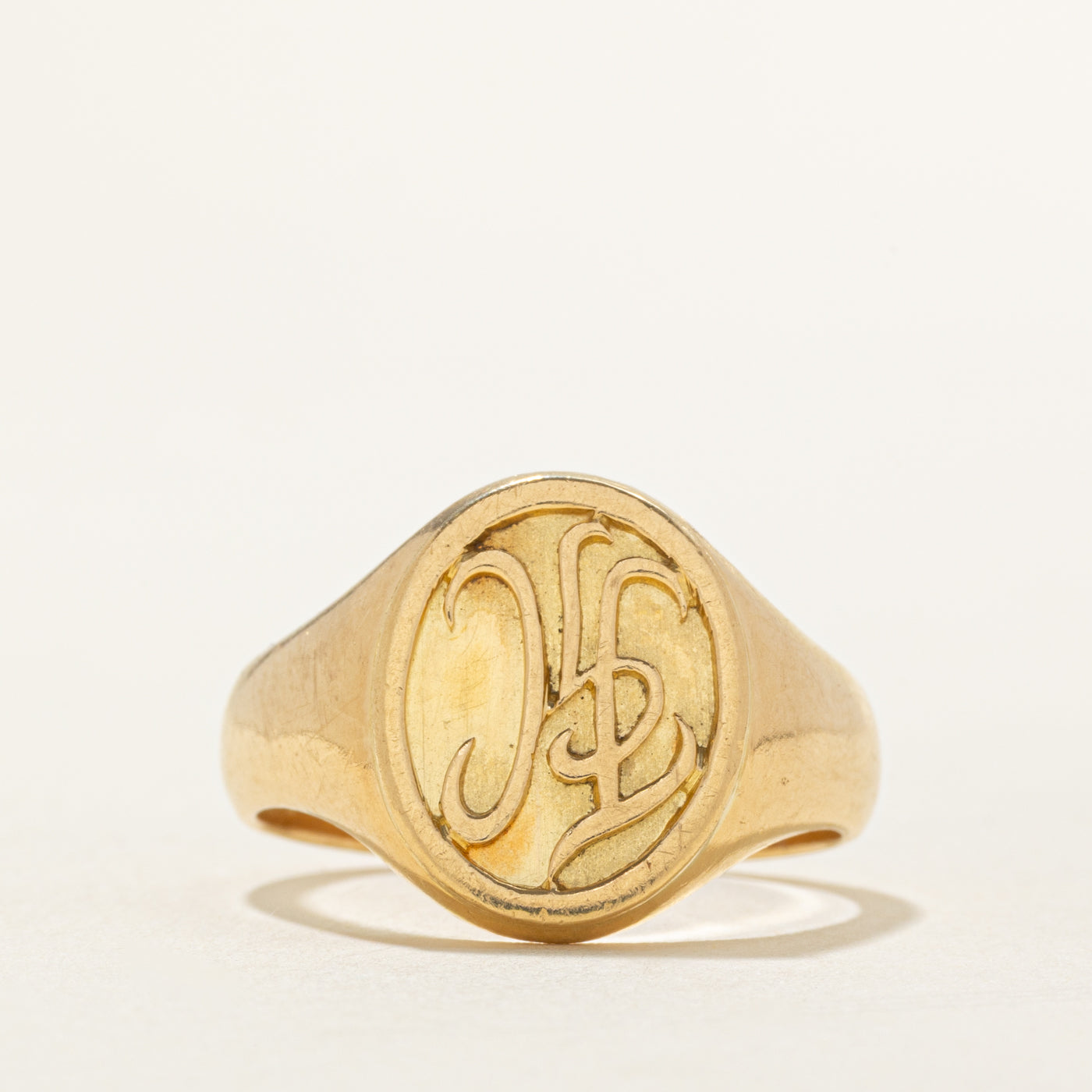 Cavelti' Oval Signet Ring | SZ 9.75 |
