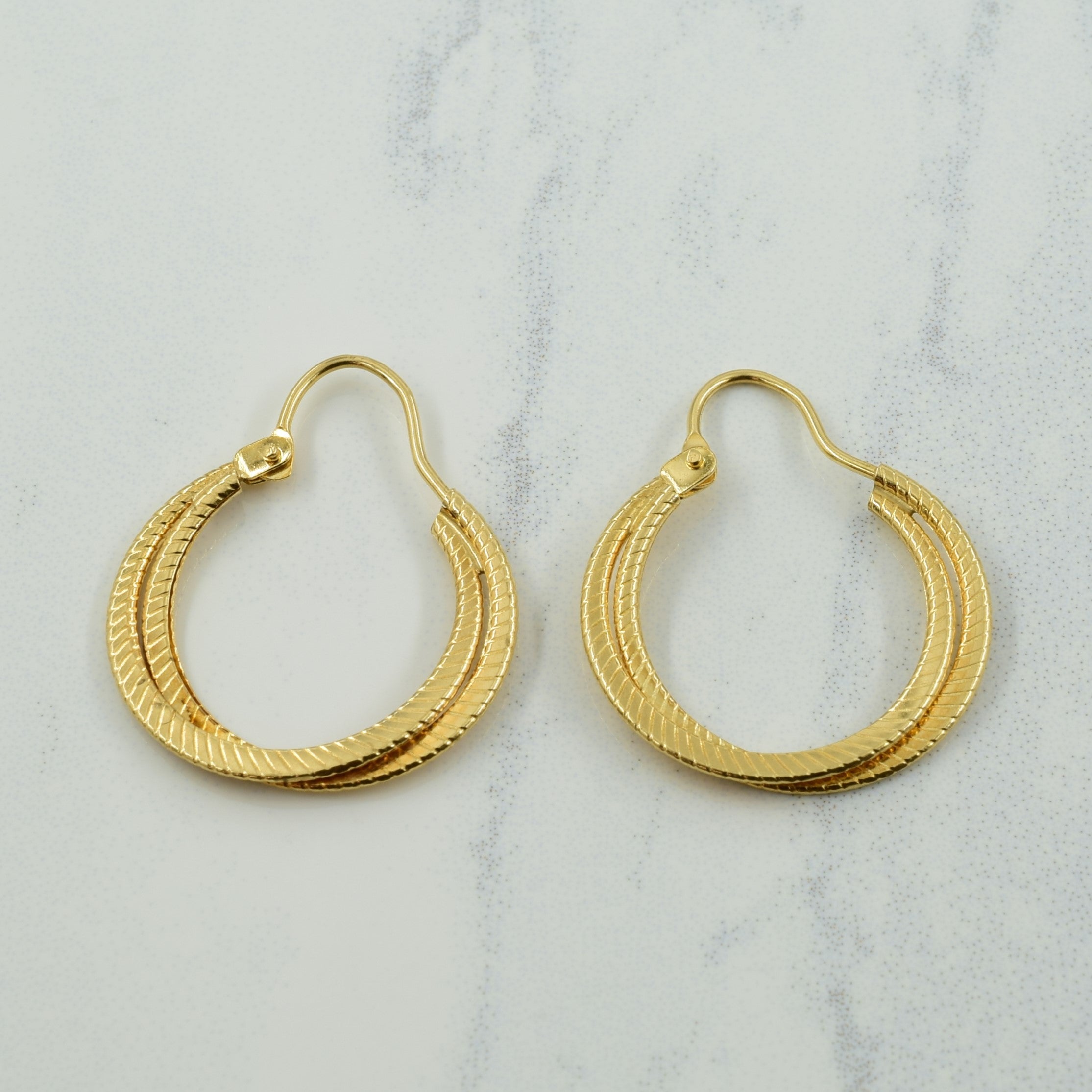 10k Yellow Gold Hoop Earrings |