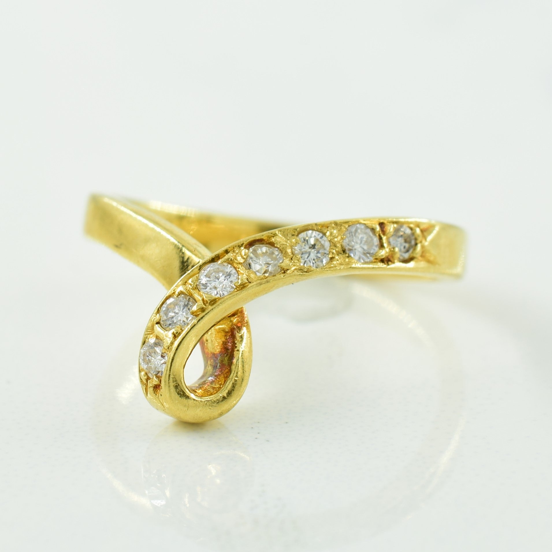 Bague chevron en diamants | 0,14 ct | Taille 3,25 |
