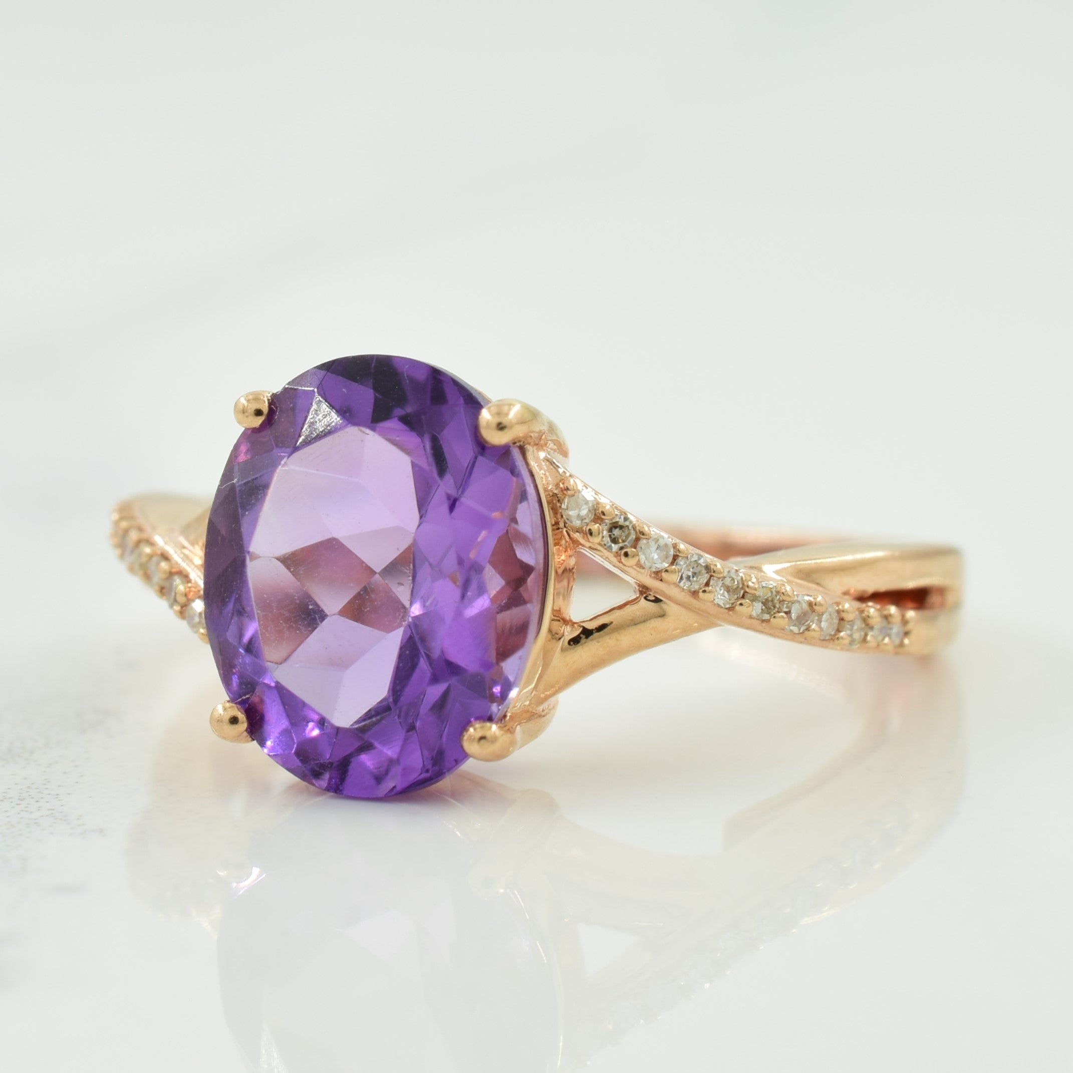 Amethyst & Diamond Ring | 2.50ct, 0.08ctw | SZ 5.5 |