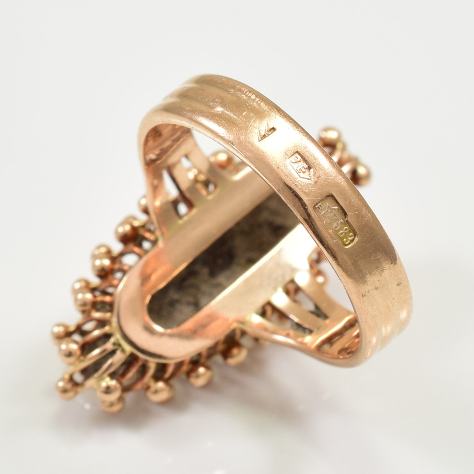 14k Rose Gold Marquise Shaped Ring | SZ 6 |