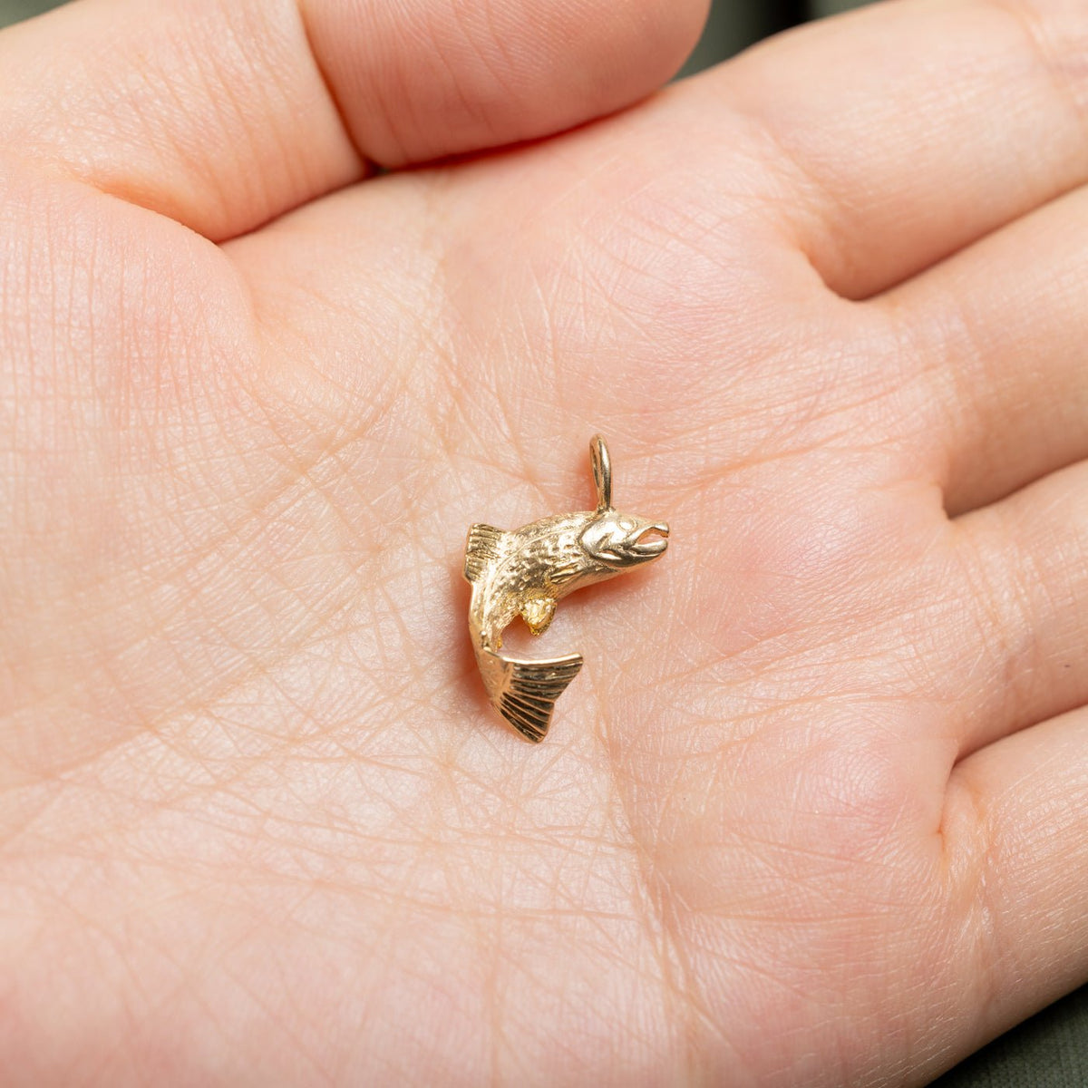 9k Yellow Gold Textured Salmon Charm