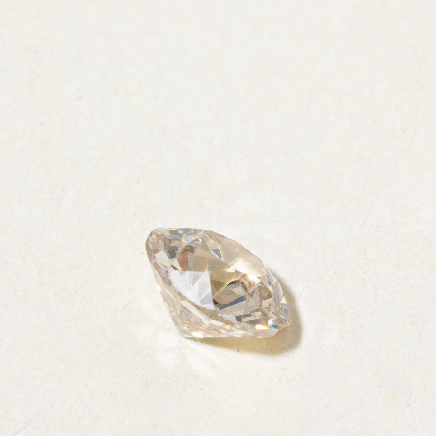 Diamant brut taille ancienne européenne certifié GIA | 0,74 ct SI1 Brun |