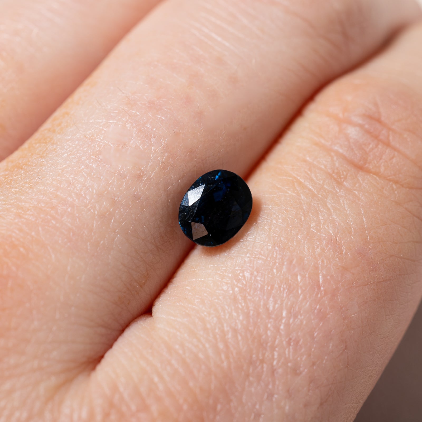 Oval Cut Loose Sapphire | 2.04ct |