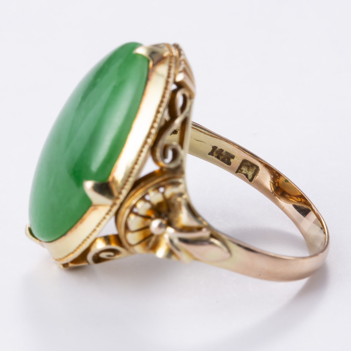 14k Yellow Gold Jadeite Ring |5.35ct | Sz 5.75
