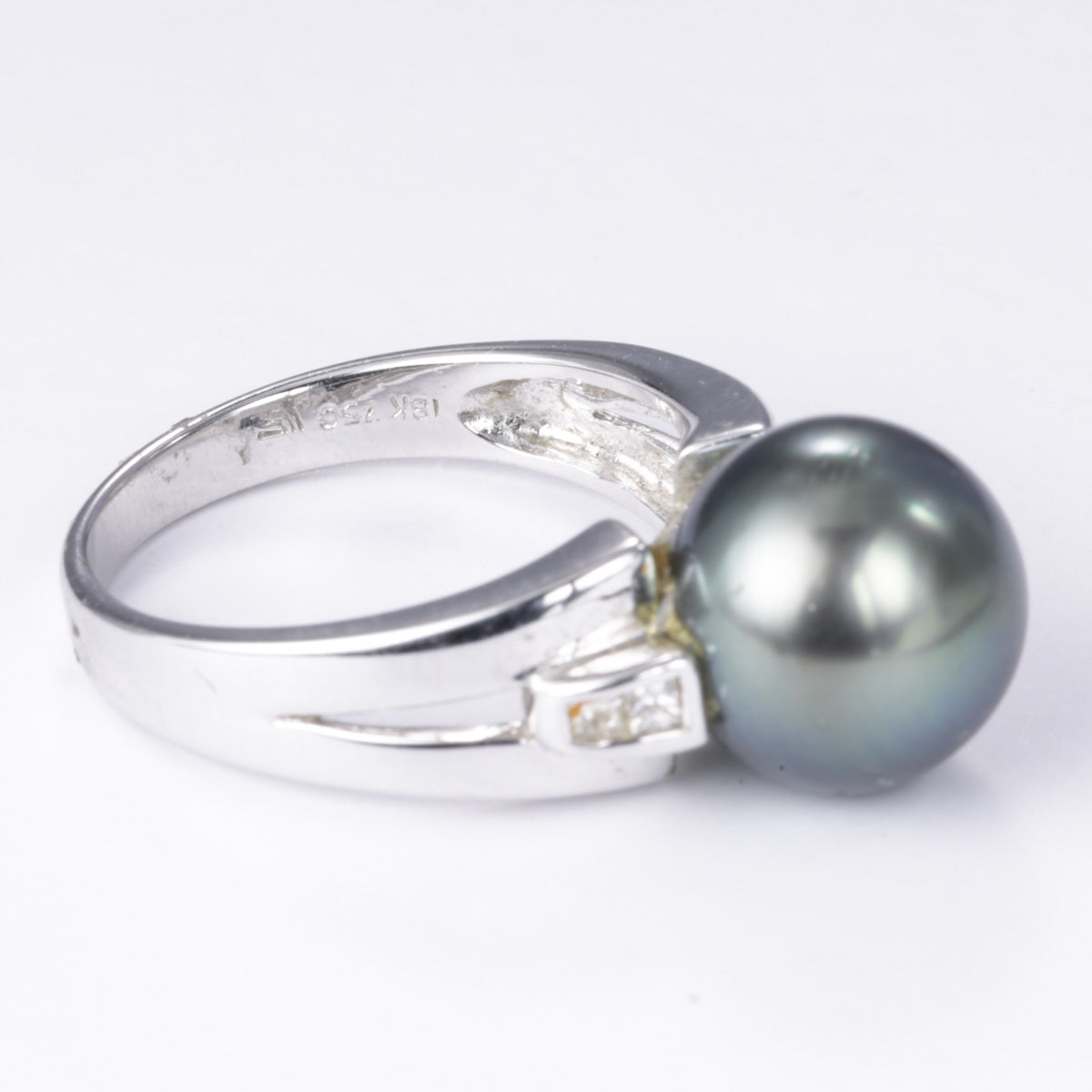 18k White Gold Pearl and Diamond Ring | 10.90-10.40mm, 0.11ctw | SZ 7