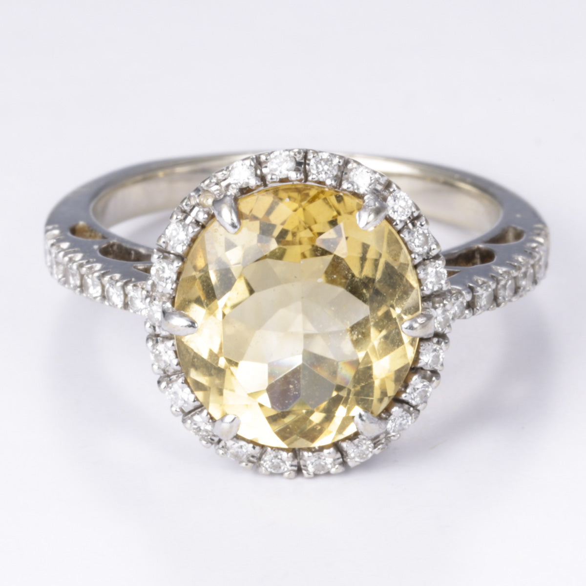 18k Citrine and Diamond Ring | 3.35ct, 0.31ctw |SZ 6.25 |