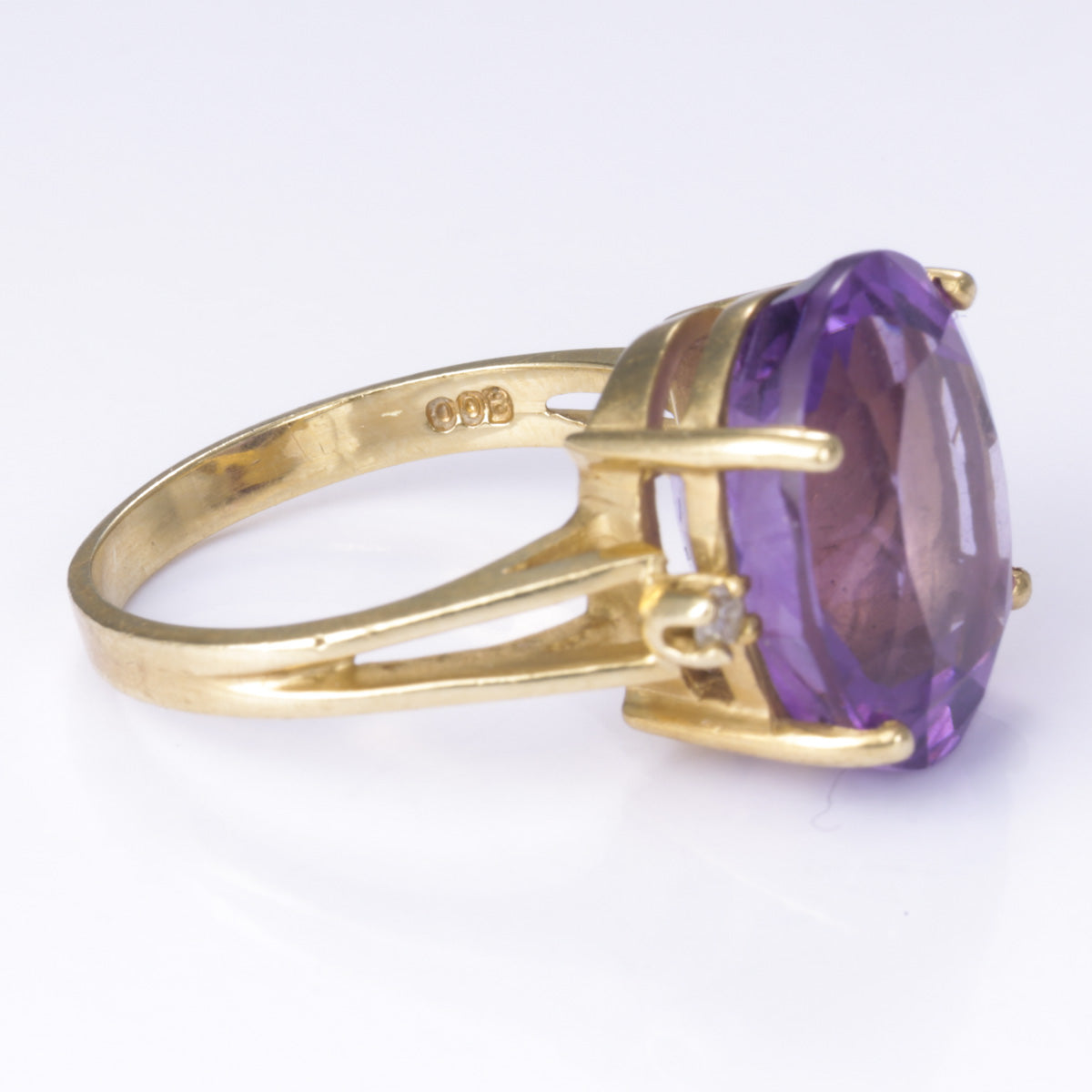 14k Yellow Gold Amethyst and Diamond Ring | 6.90ct, 0.06ctw | Size 5.5