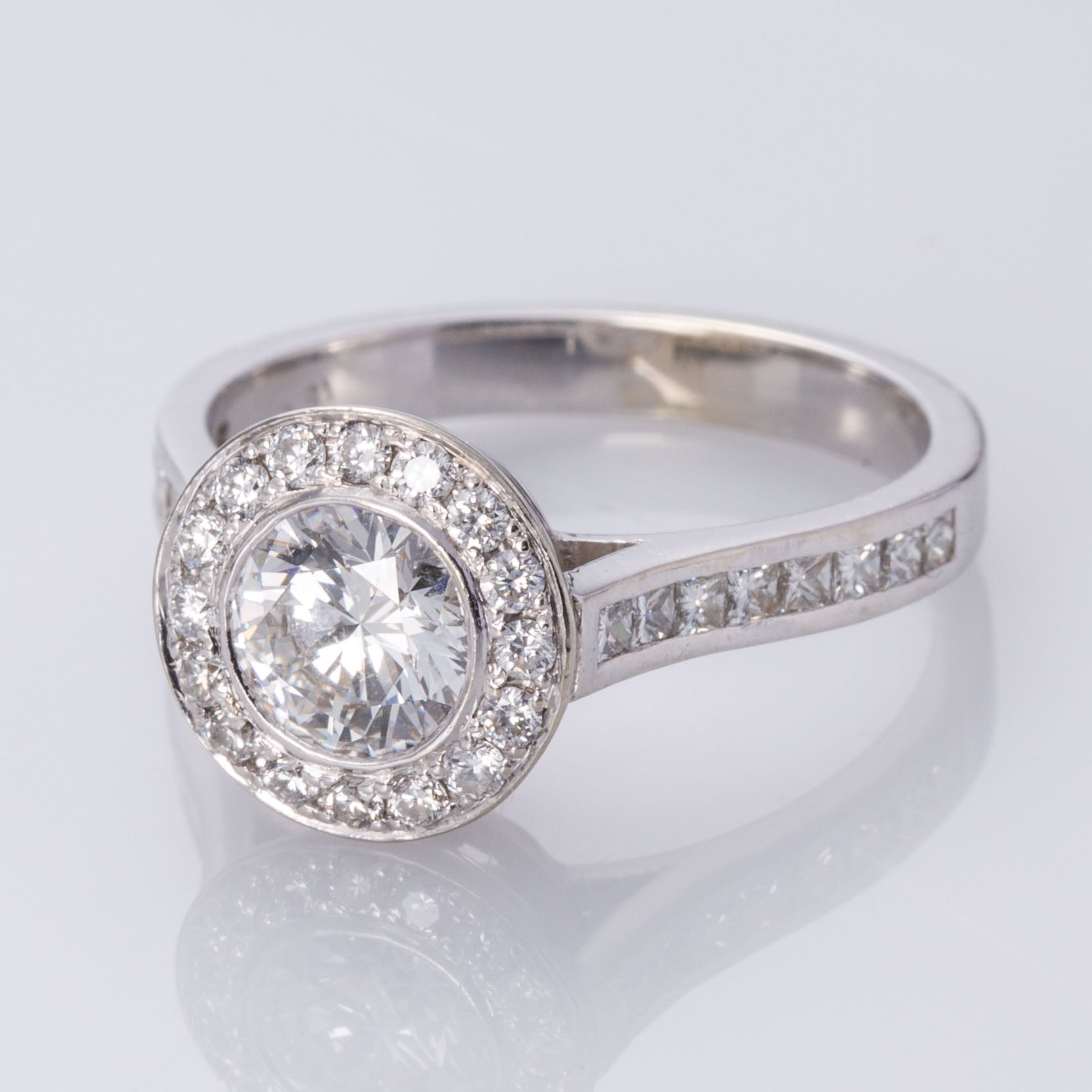 14K White Gold Halo Diamond Engagement Ring | 1.38ctw VS2 F/G | SZ 6.5 |