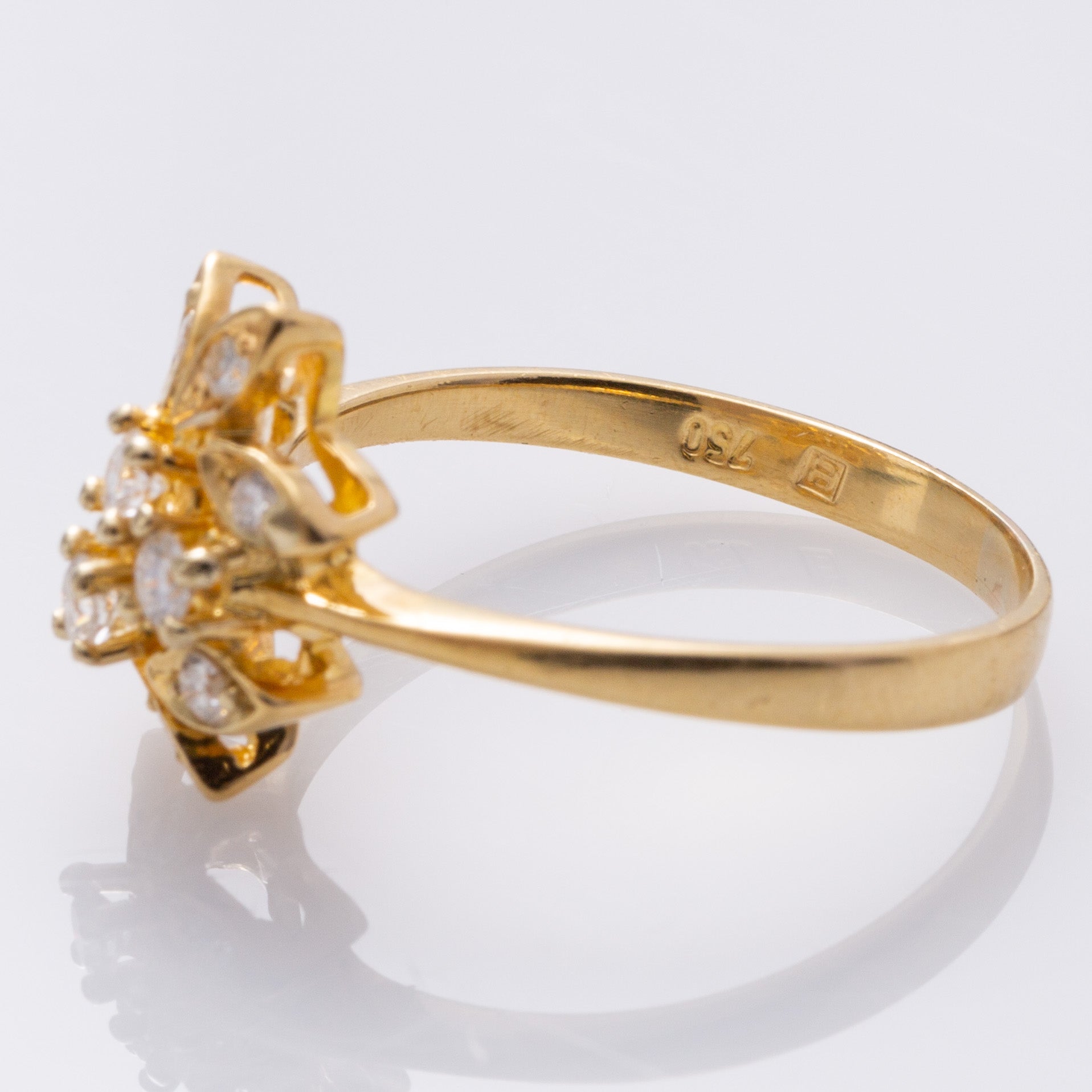 18K Yellow Gold Floral Design Diamond Ring | 0.35ctw | SZ 7.75 |