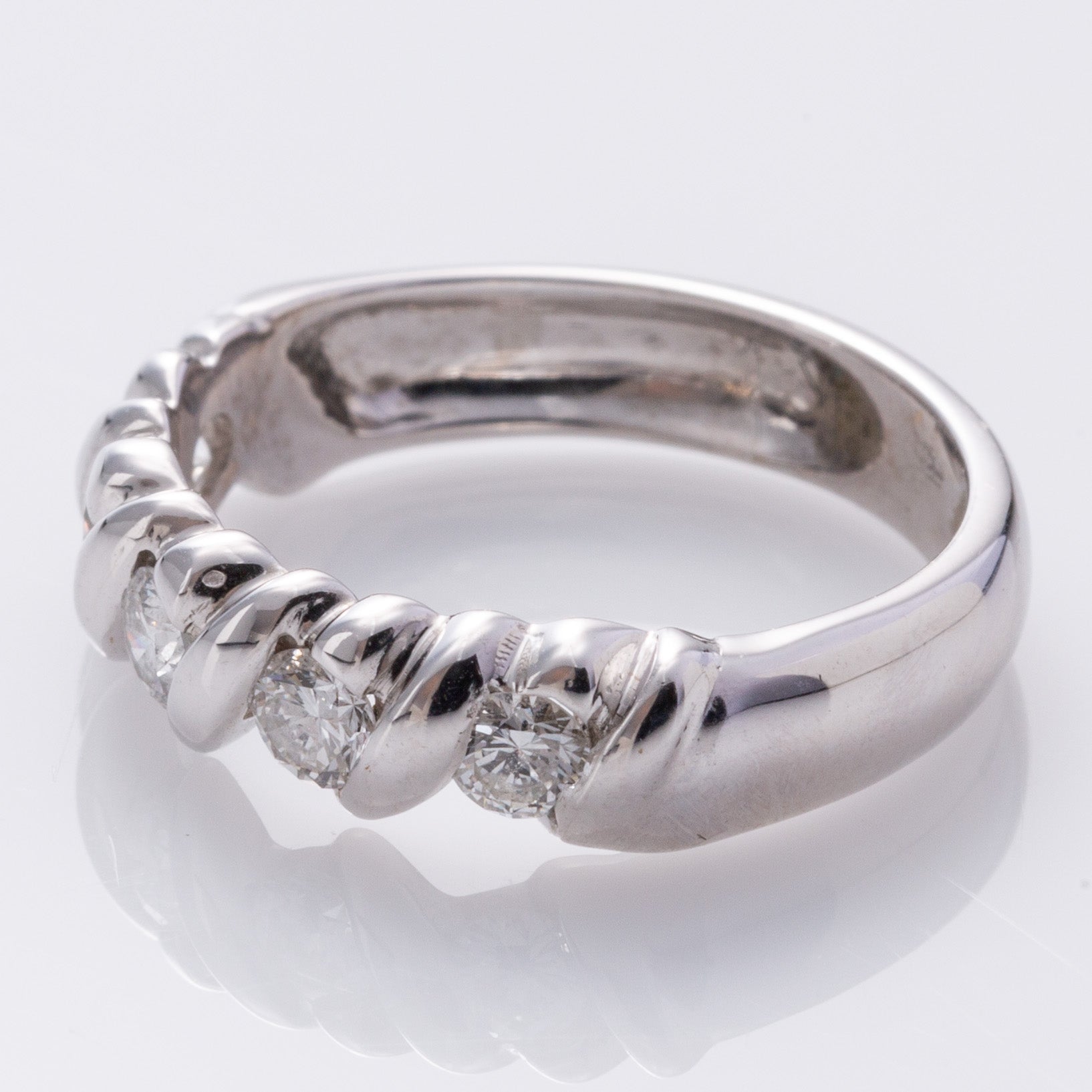 18K White Gold Diamond Ring | 0.63ctw | SZ 6.75 |