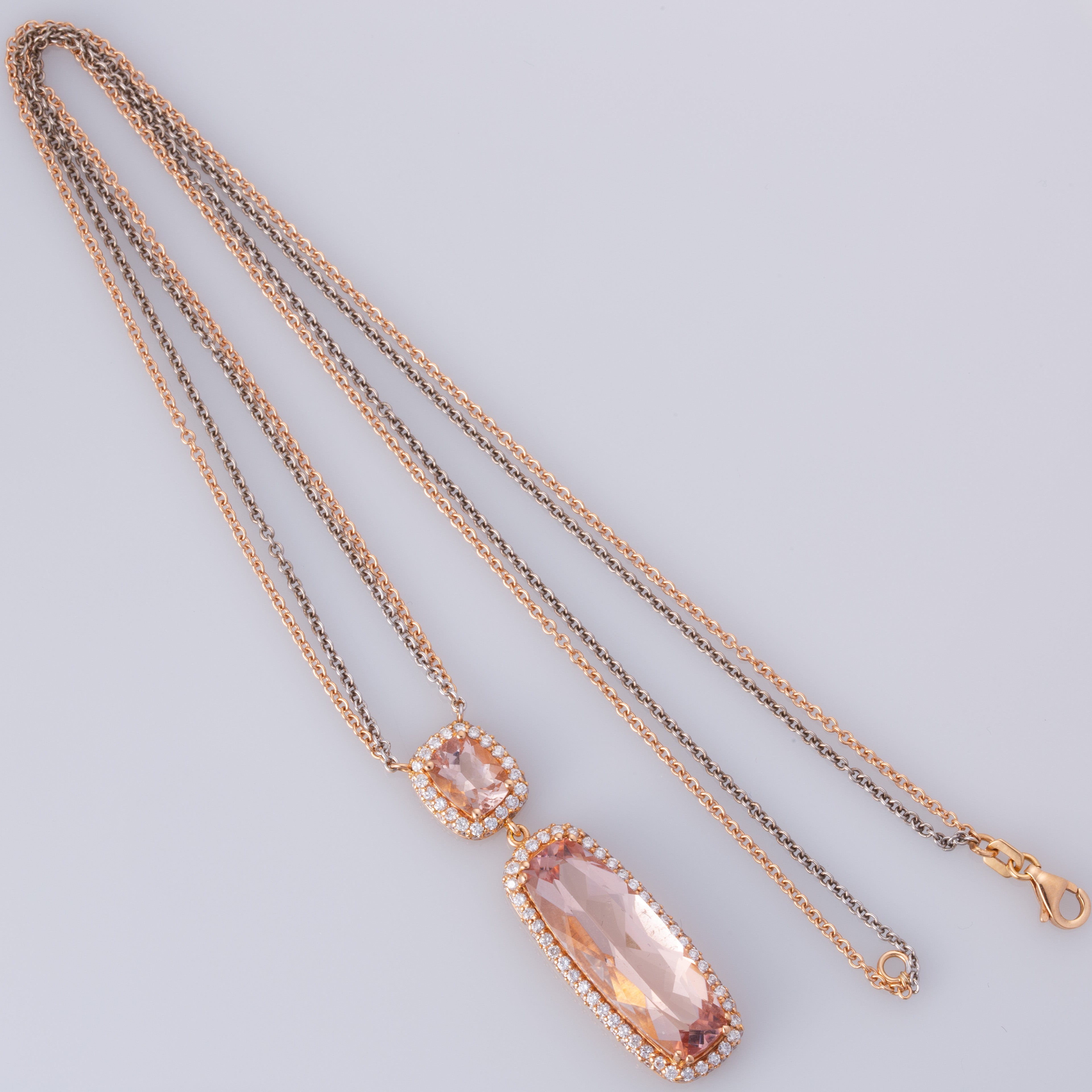 Collier en or rose et blanc 18 carats, morganite et diamants | 11,46 ct au total, 1,50 ct au total | 45,7 cm (18 po) |