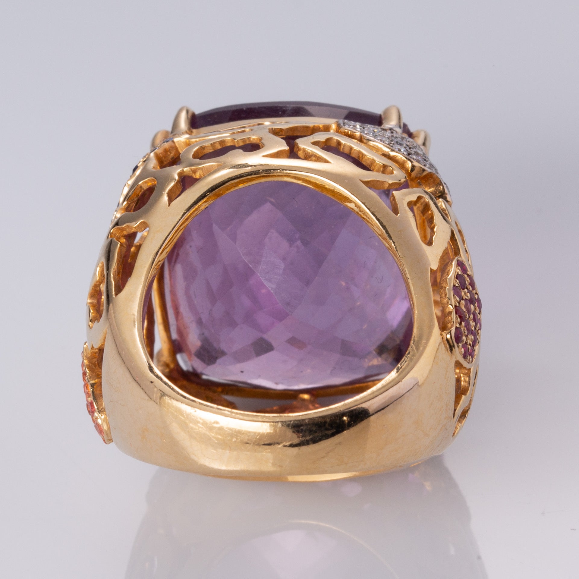 18K Yellow Gold Amethyst and Diamond Ring | 30.00 ct, 0.20 ctw | SZ 7 |