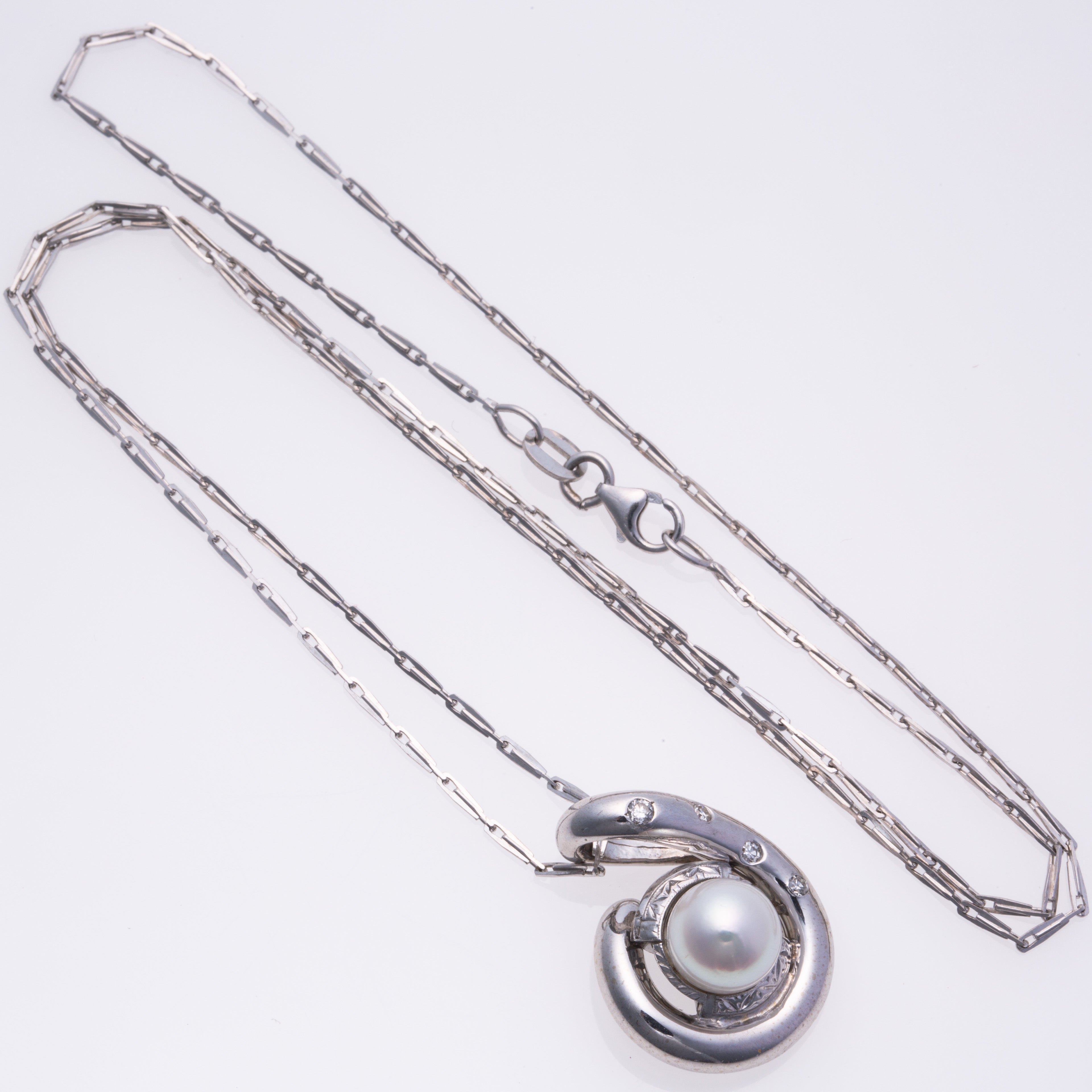 14k White Gold Pearl and Diamond Necklace | 0.08ctw | 20"