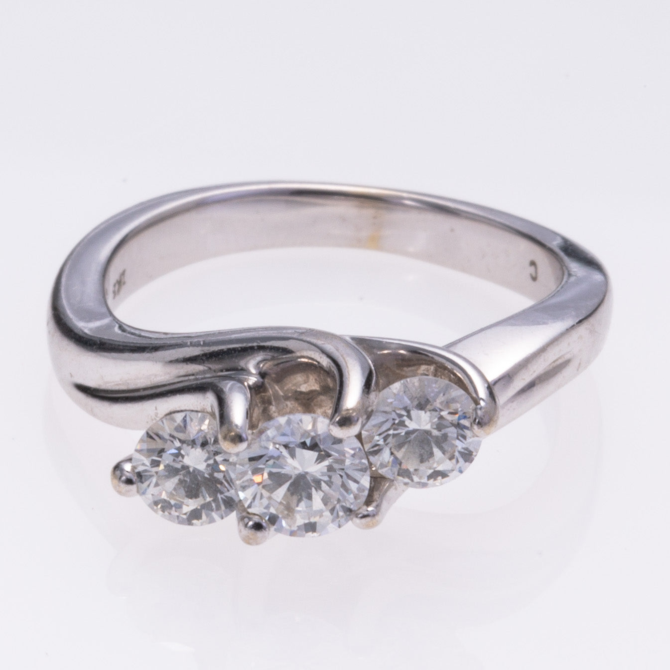 14k White Gold Diamond Ring | 0.96ctw | SZ 5.75
