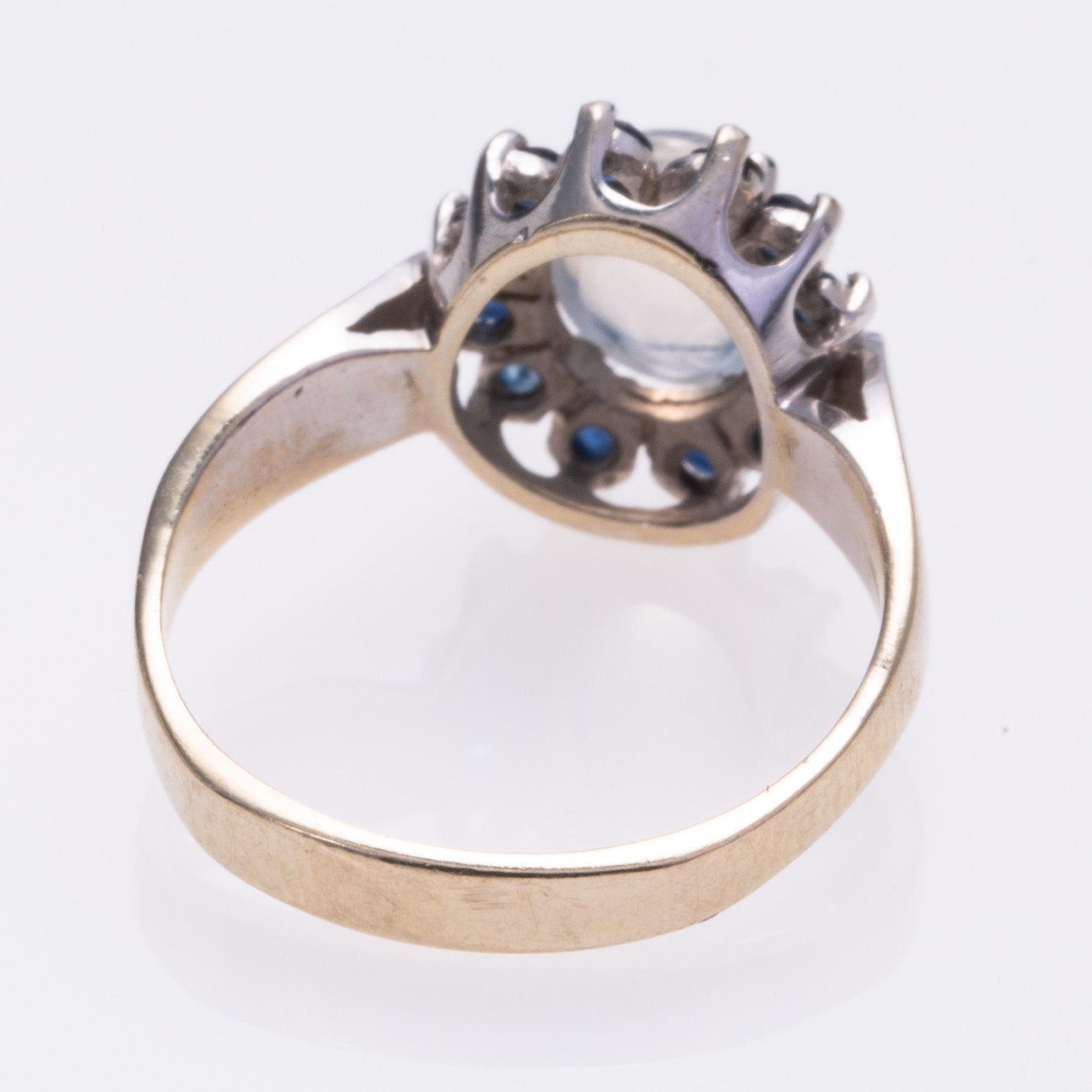 Bague en or blanc 14 carats, pierre de lune et saphir | 1,17 ct, 0,35 ct au total | Taille 6,25