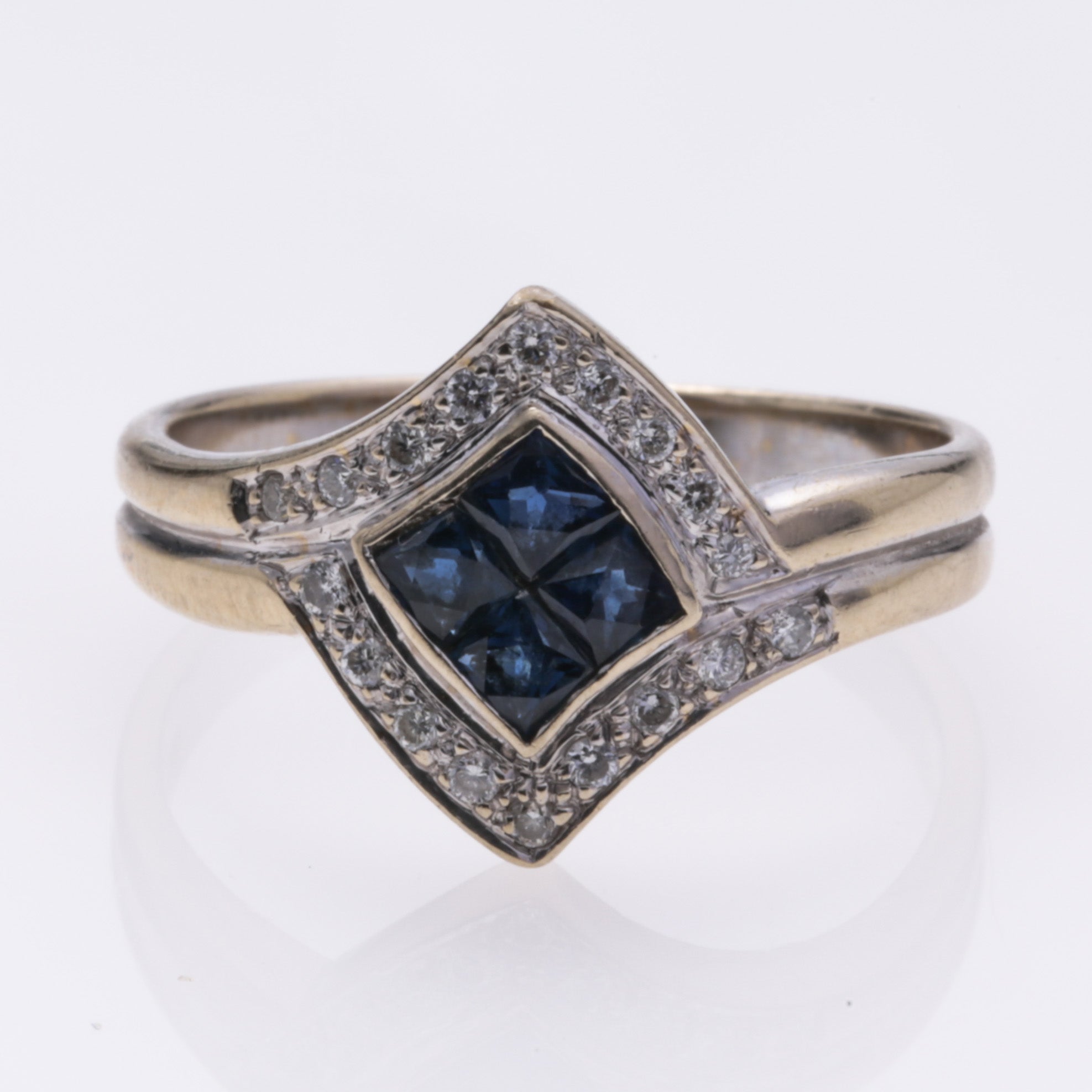 18K White Gold Sapphire and Diamond Ring | 0.38ct, 0.18ctw | SZ 6.75