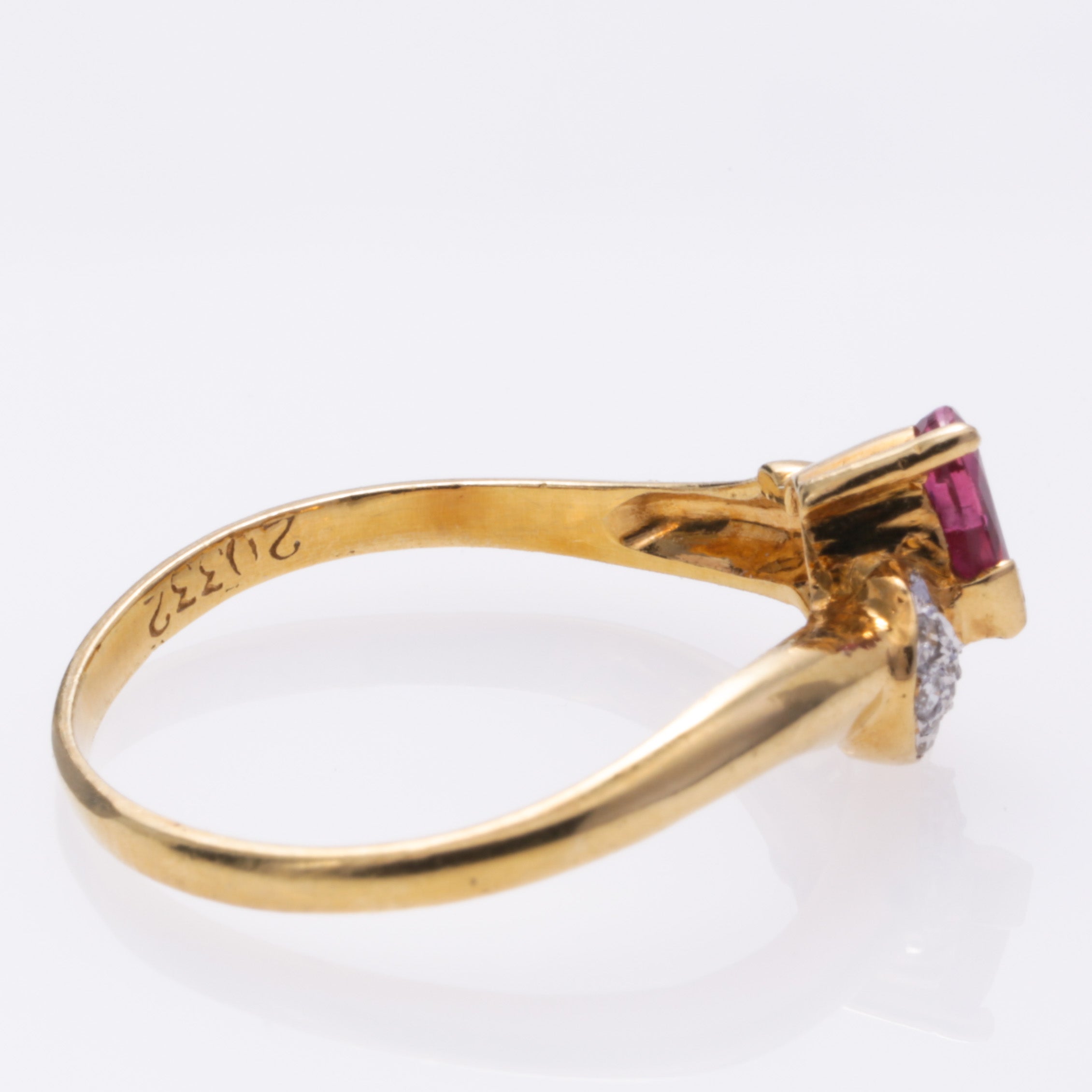 18K Yellow Gold Tourmaline and Diamond Ring | 0.18ct, 0.08ctw | SZ 6