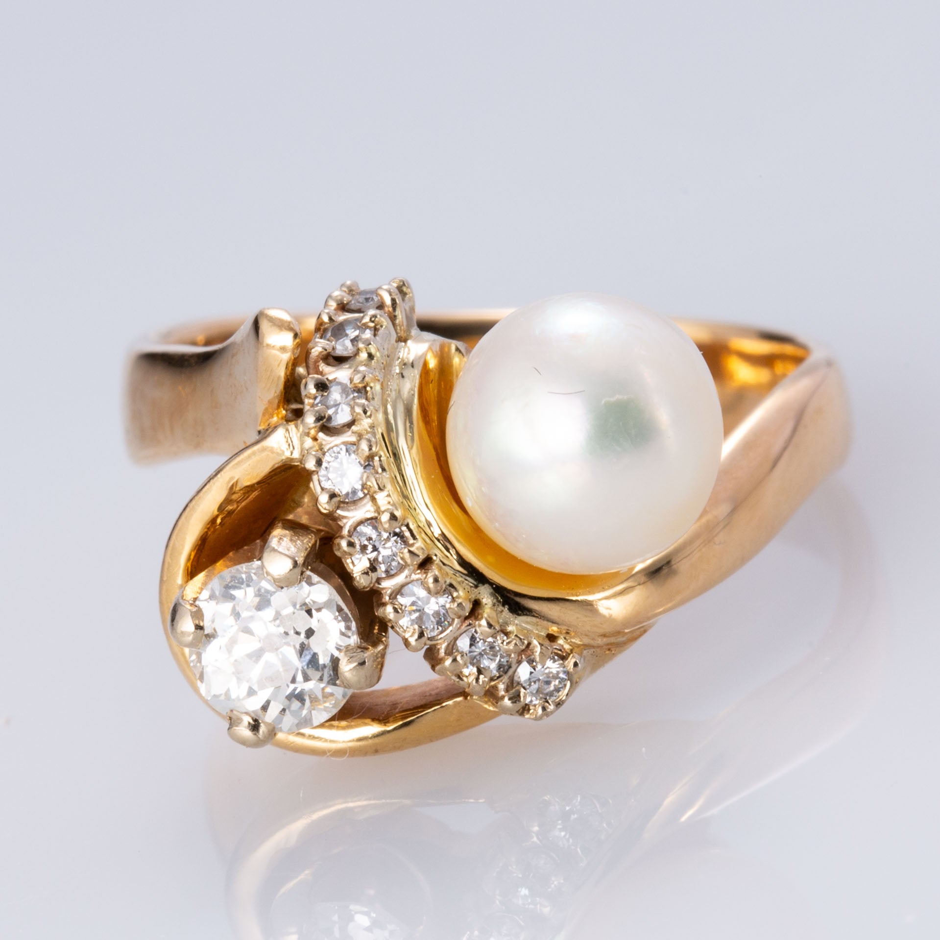 Bague vintage en perle et diamant taille ancienne européenne | 7,50 mm, 0,79 ct | Taille 8 |