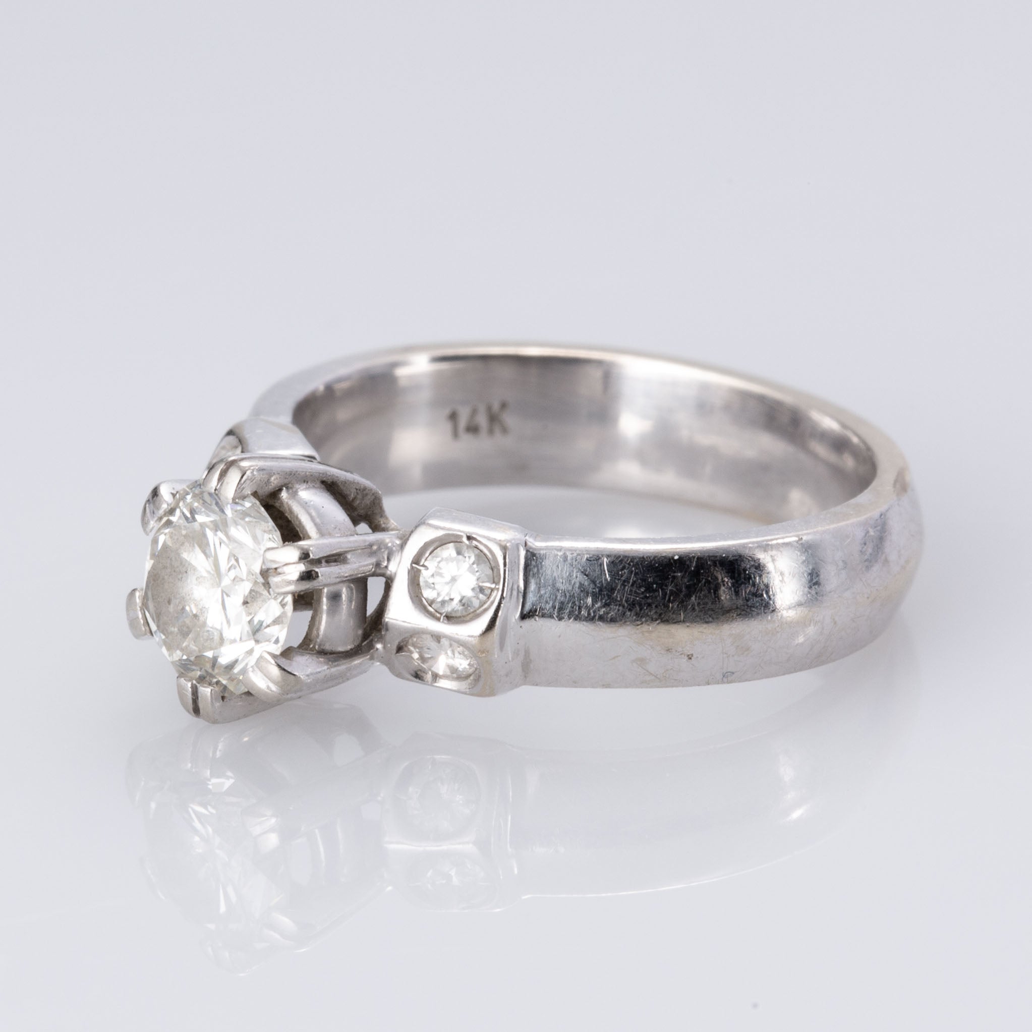 14K White Gold Diamond Ring | 0.77 ctw | SZ 4.5 |